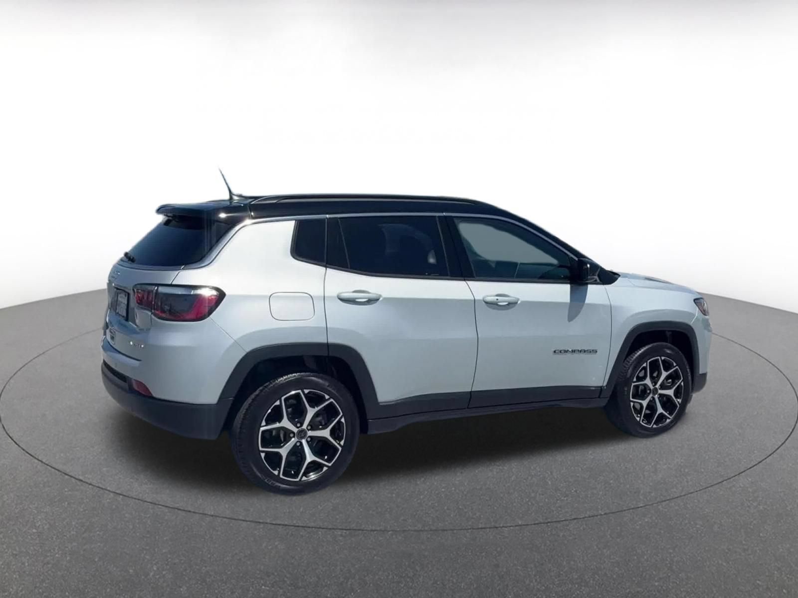 Thumbnail: 2025 Jeep Compass - 12