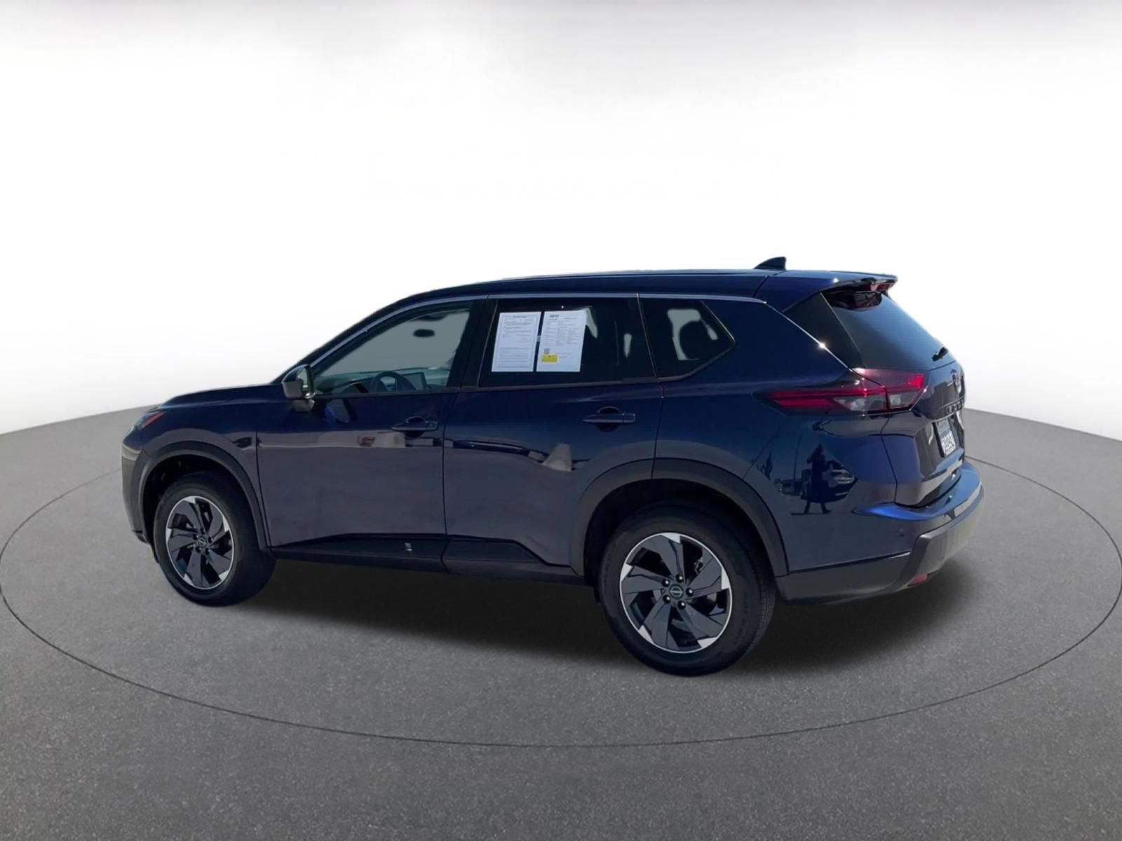 Thumbnail: 2025 Nissan Rogue - 10