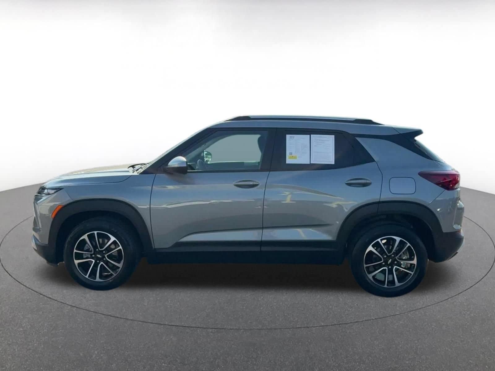 Thumbnail: 2025 Chevrolet TrailBlazer - 8