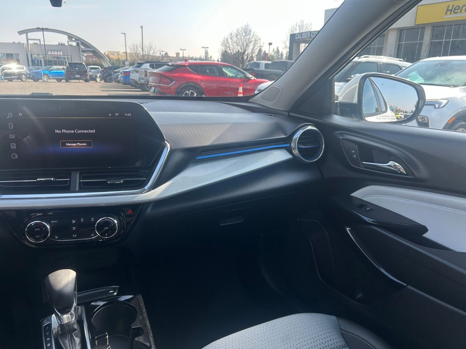 Thumbnail: 2025 Chevrolet Trax - 34