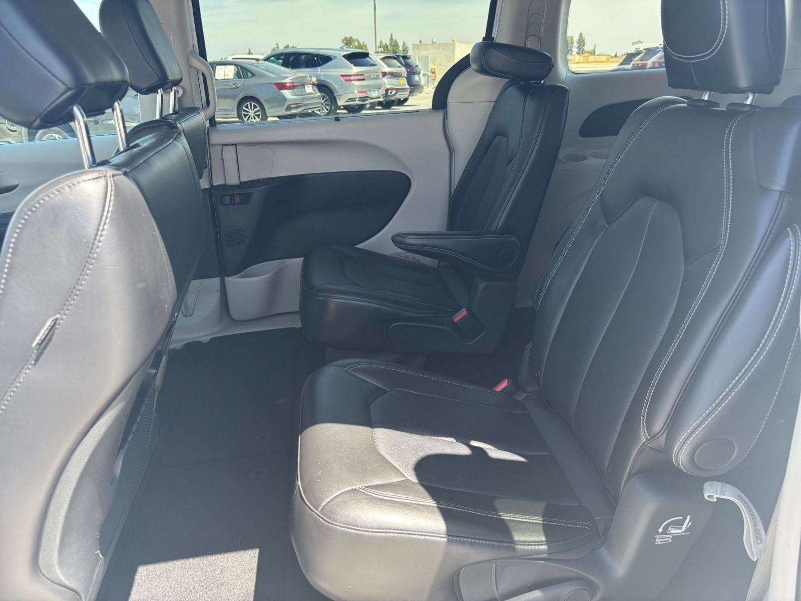 Thumbnail: 2024 Chrysler Pacifica - 26