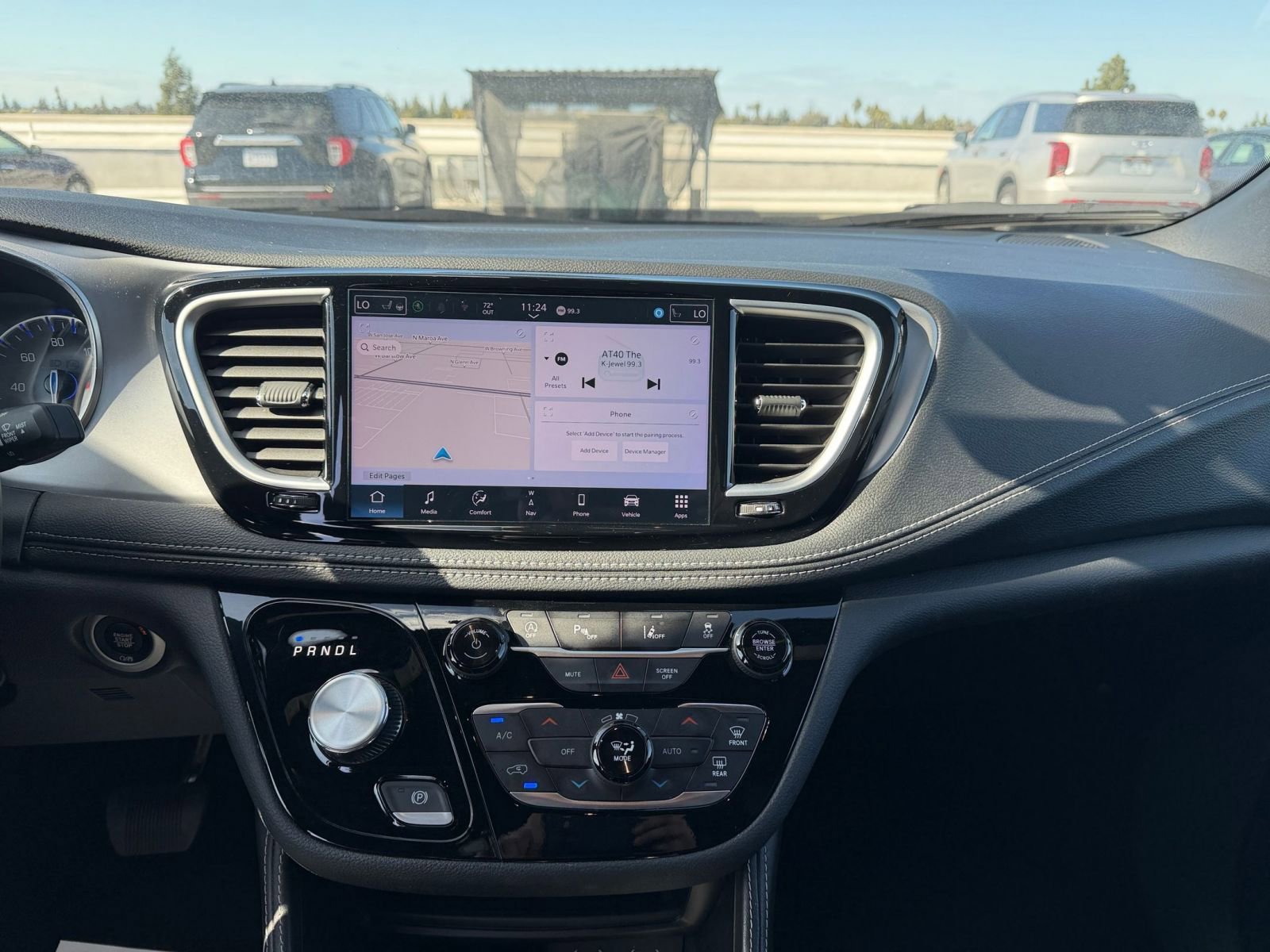 Thumbnail: 2025 Chrysler Pacifica - 17