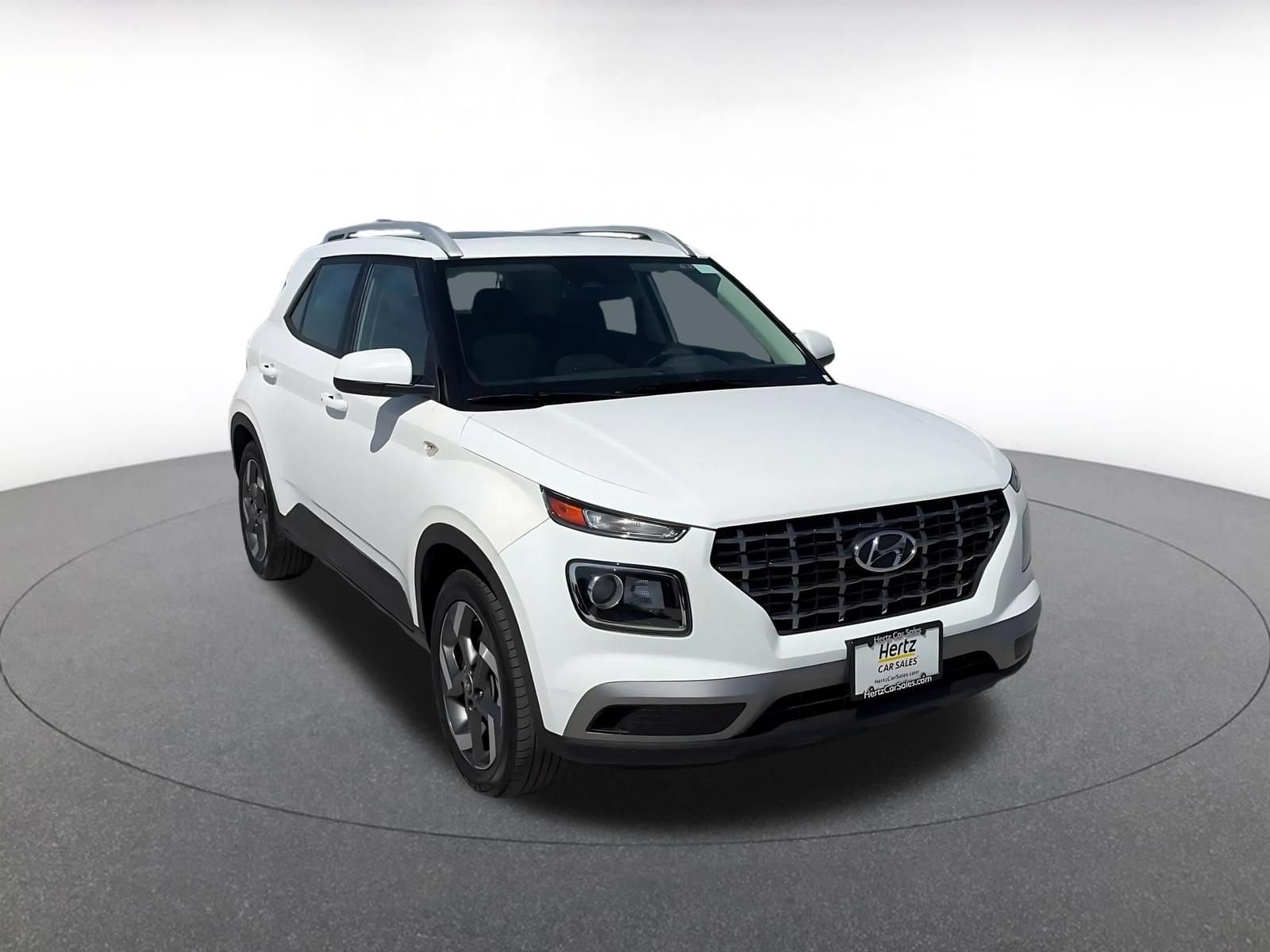 Thumbnail: 2025 Hyundai Venue - 3