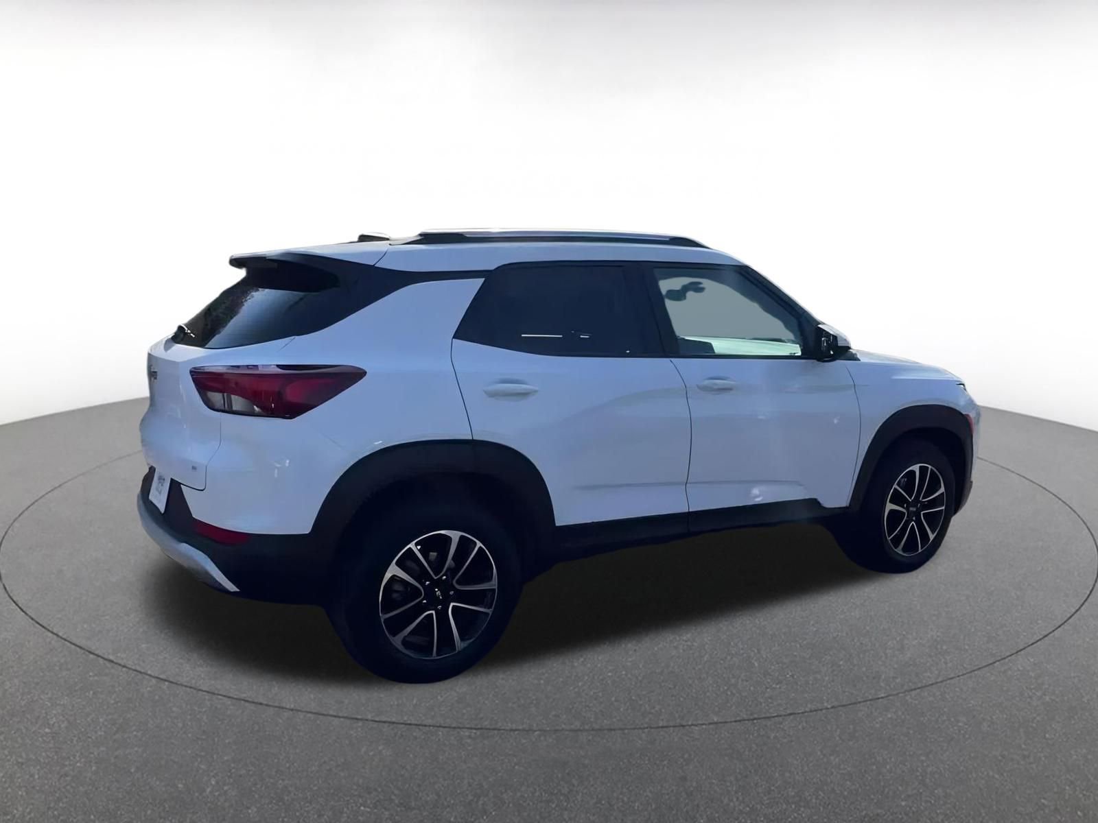 Thumbnail: 2025 Chevrolet TrailBlazer - 15