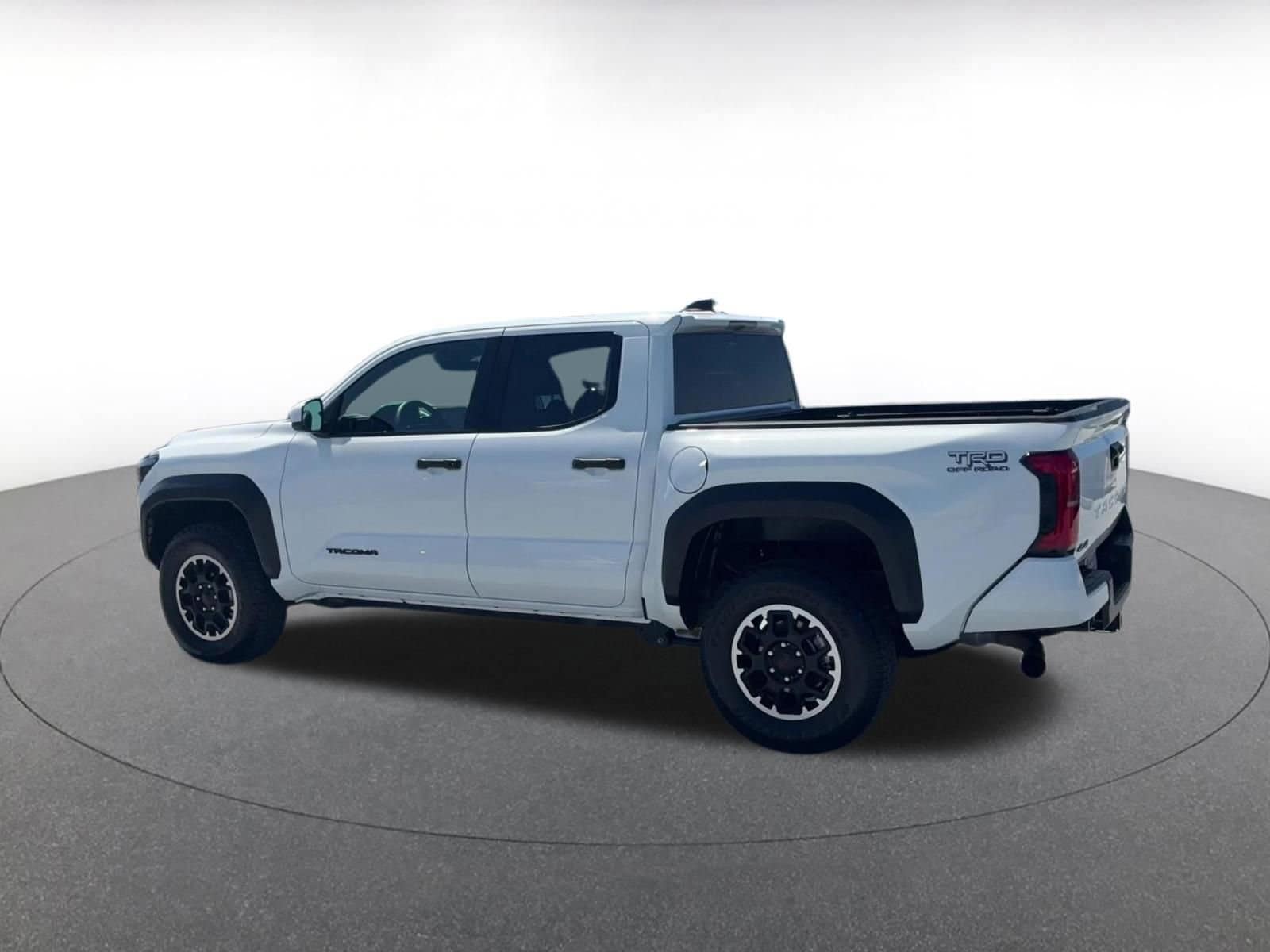 Thumbnail: 2025 Toyota Tacoma - 10