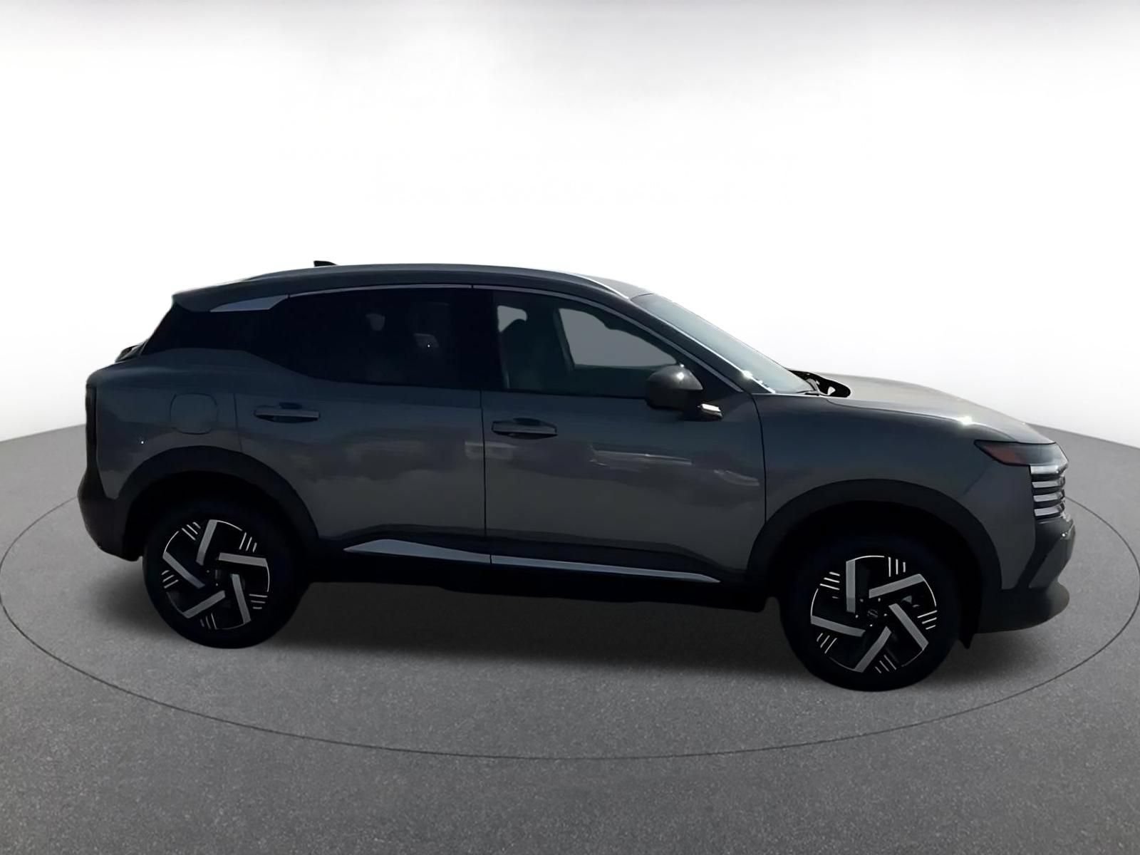 Thumbnail: 2026 Nissan Kicks - 16