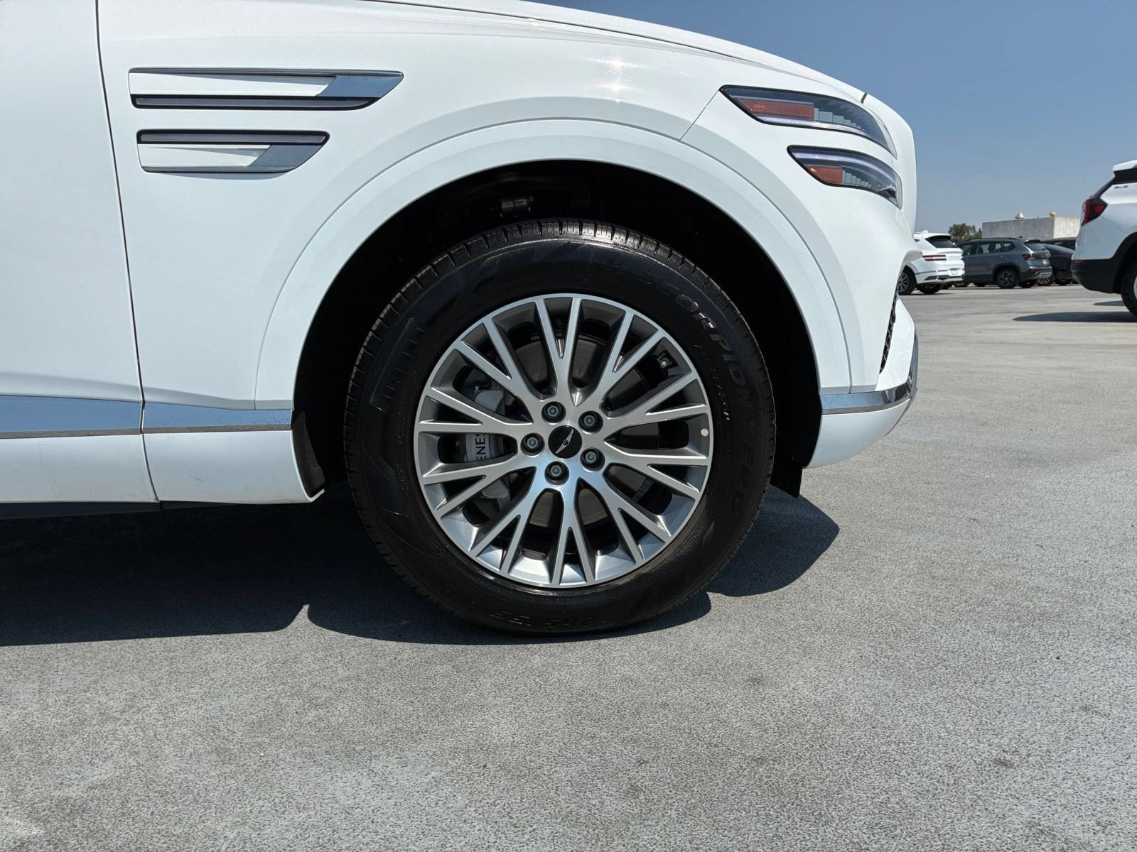 Thumbnail: 2026 Genesis GV80 - 29