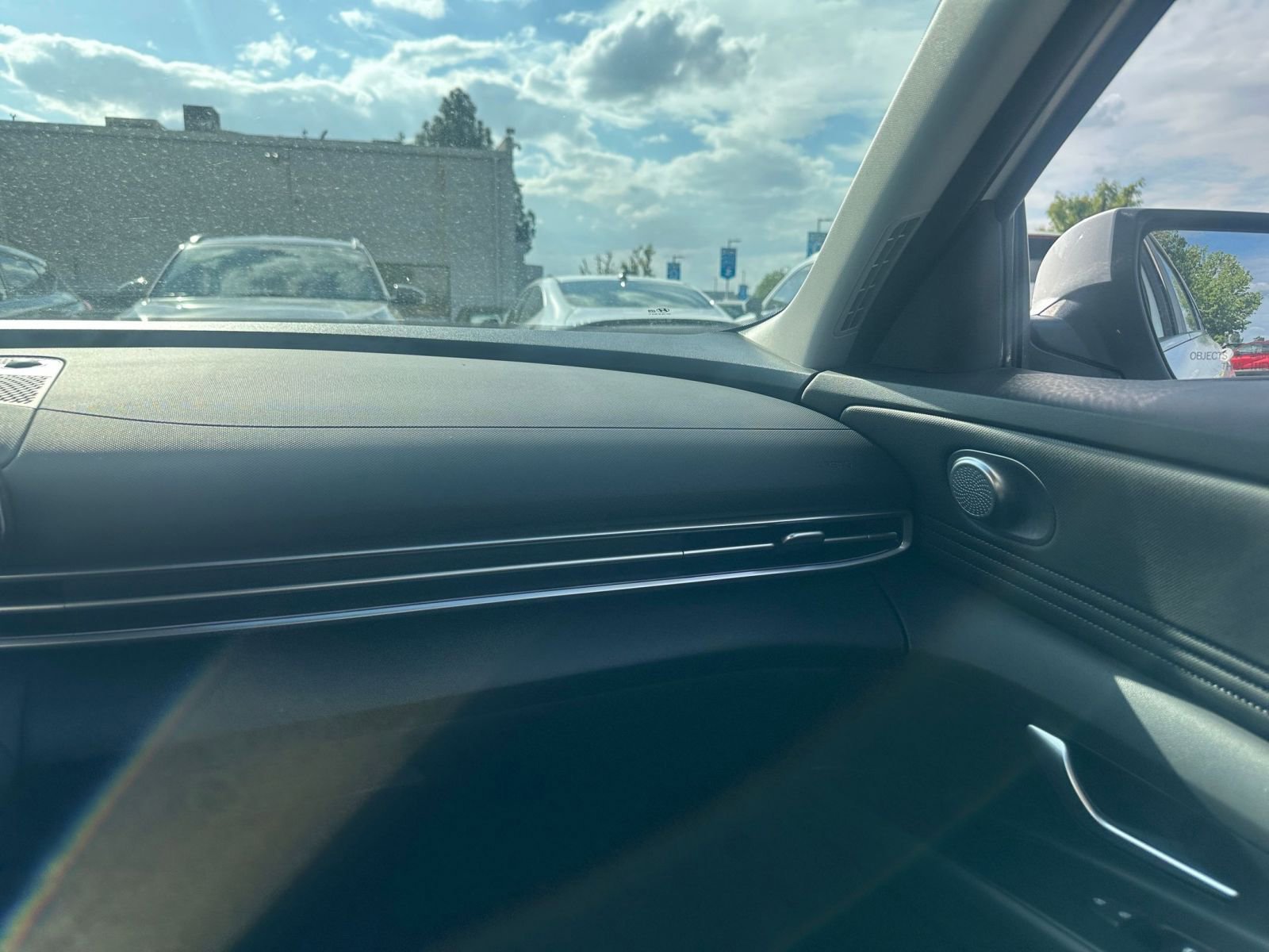 Thumbnail: 2025 Hyundai Elantra - 35