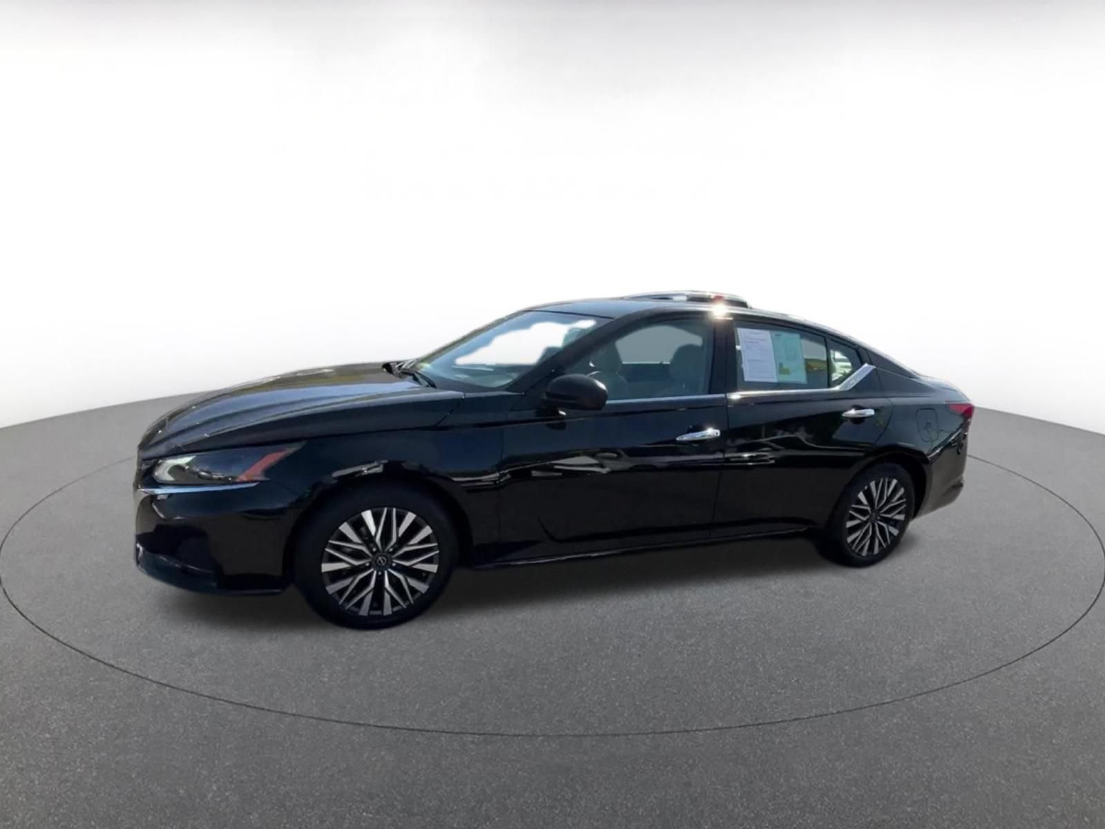Thumbnail: 2025 Nissan Altima - 6