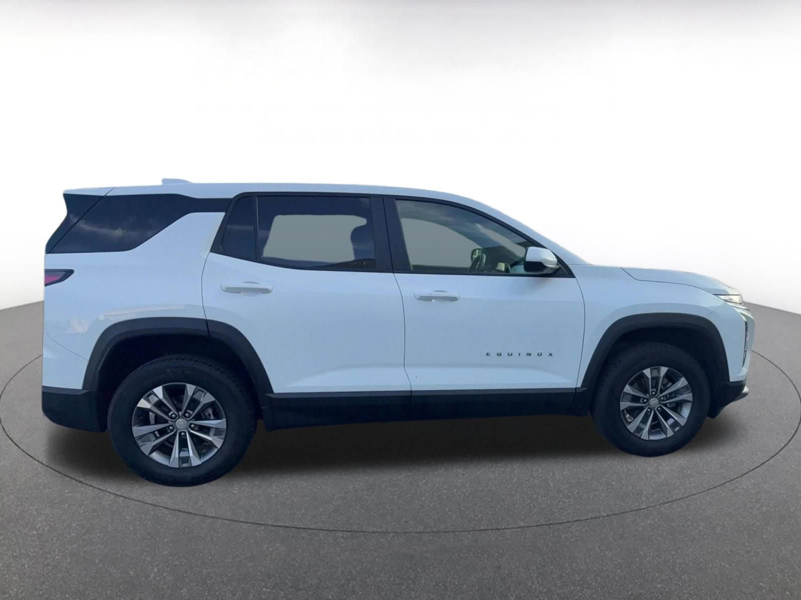 Thumbnail: 2025 Chevrolet Equinox - 16