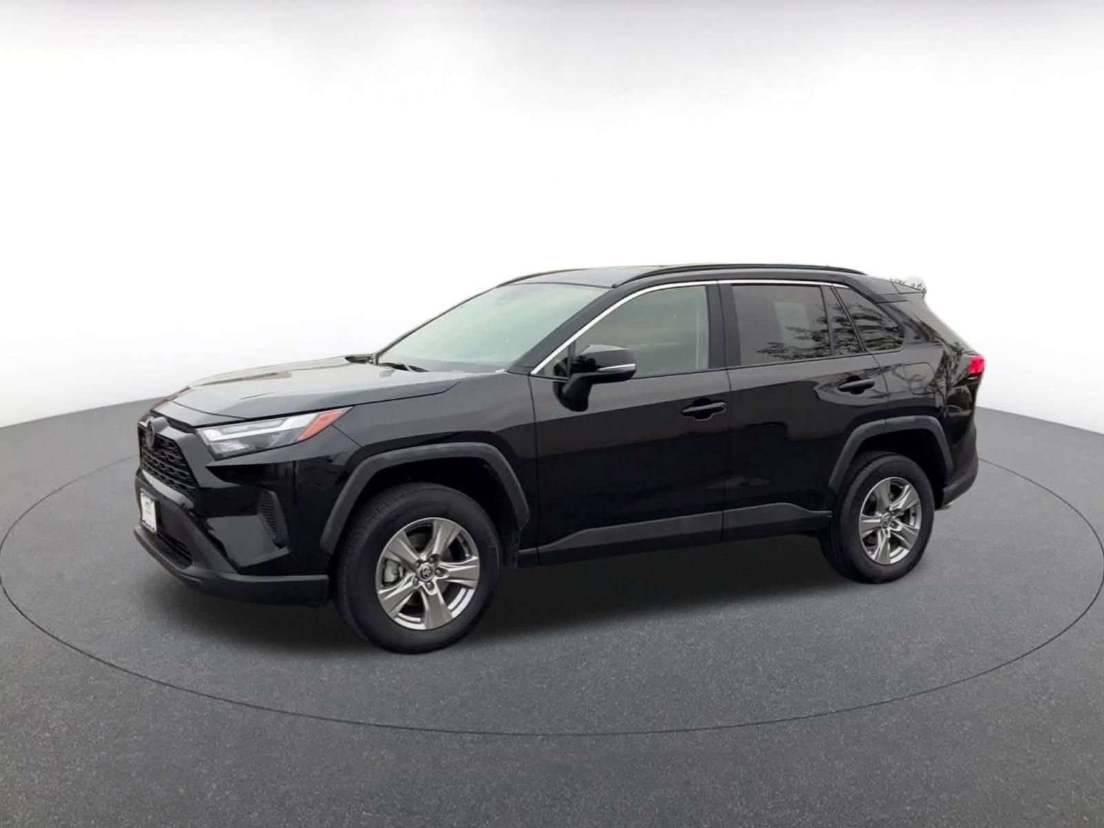 Thumbnail: 2025 Toyota RAV4 - 8