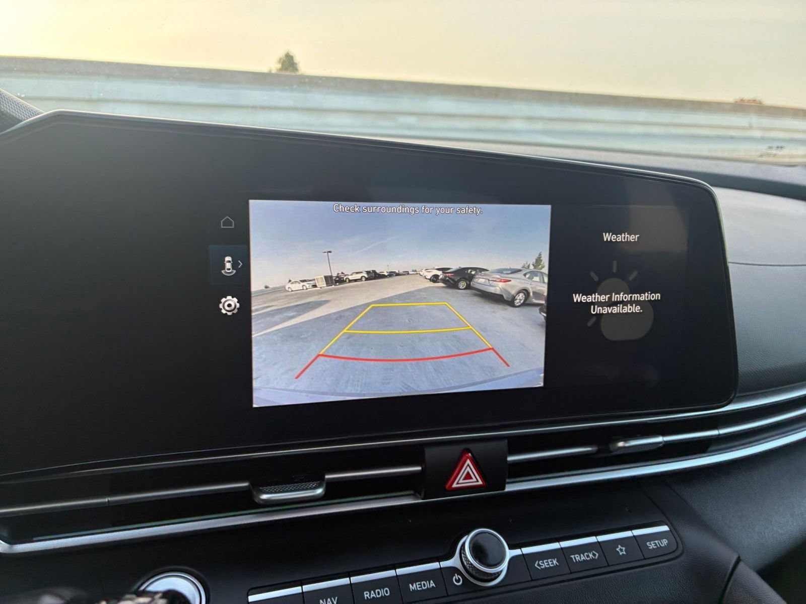 Thumbnail: 2025 Hyundai Elantra - 25