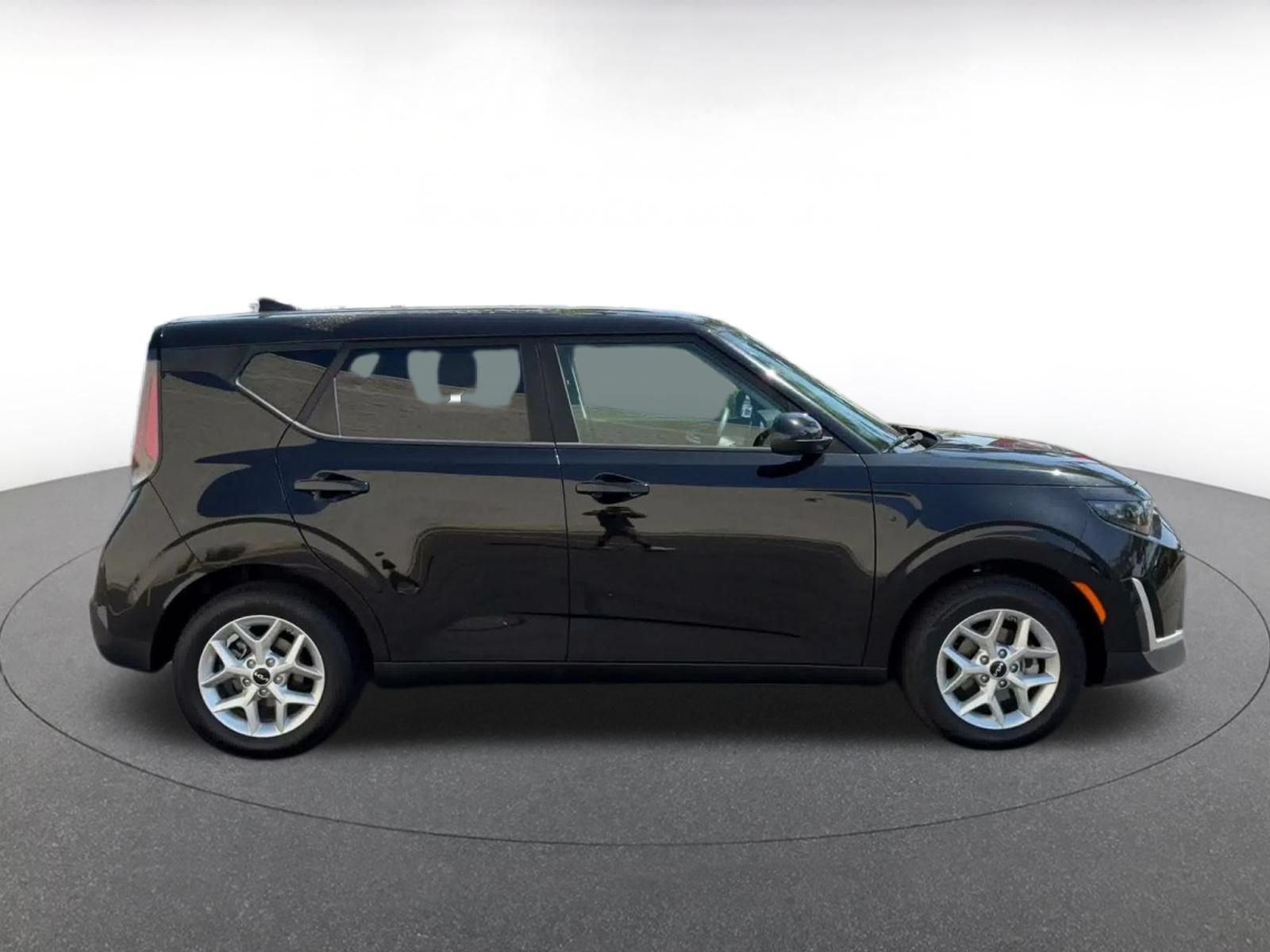 Thumbnail: 2025 Kia Soul - 16