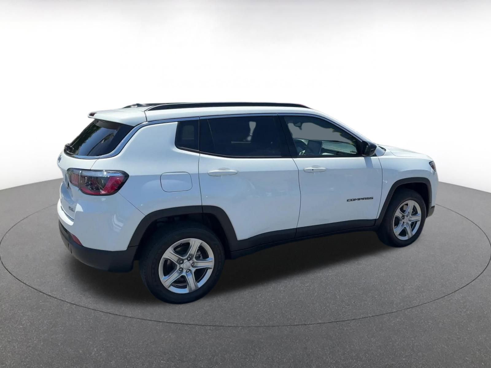 Thumbnail: 2023 Jeep Compass - 15