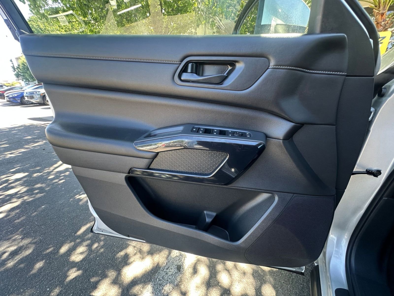 Thumbnail: 2025 Nissan Pathfinder - 18