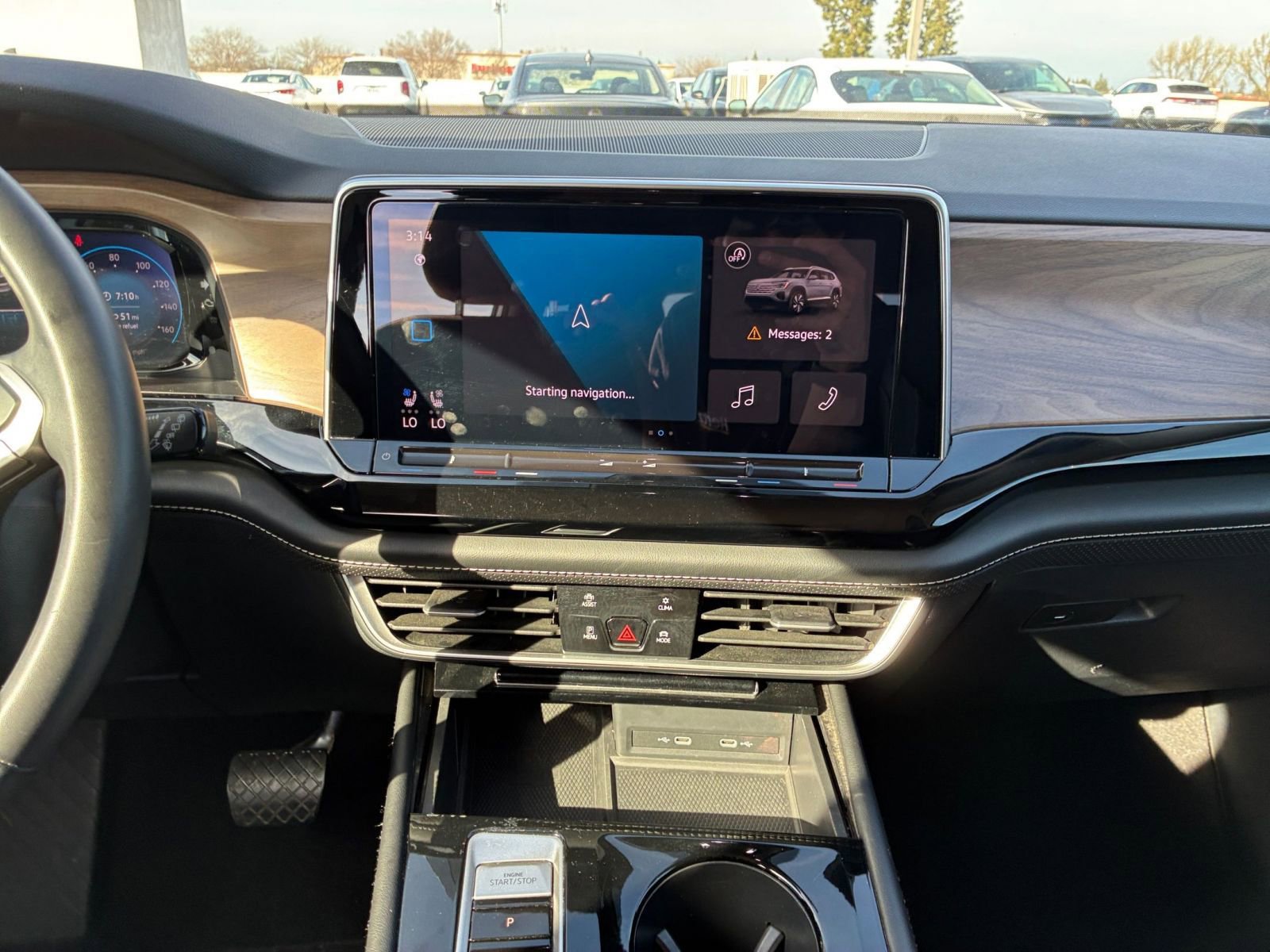 Thumbnail: 2024 Volkswagen Atlas - 17