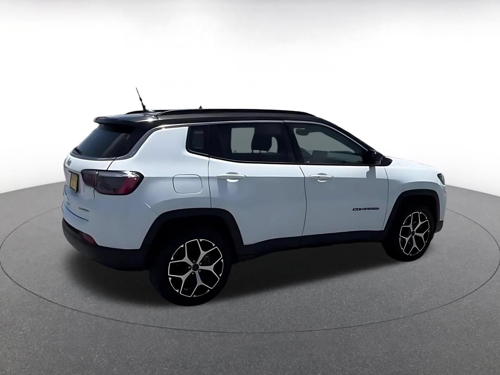 Thumbnail: 2025 Jeep Compass - 14