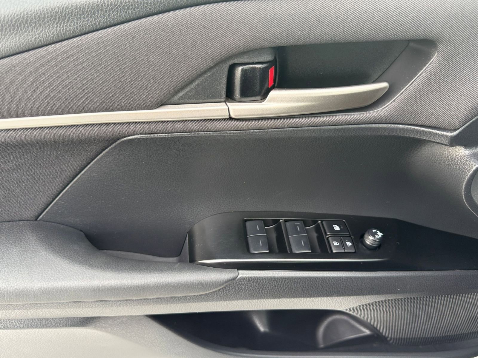 Thumbnail: 2025 Toyota Camry - 20