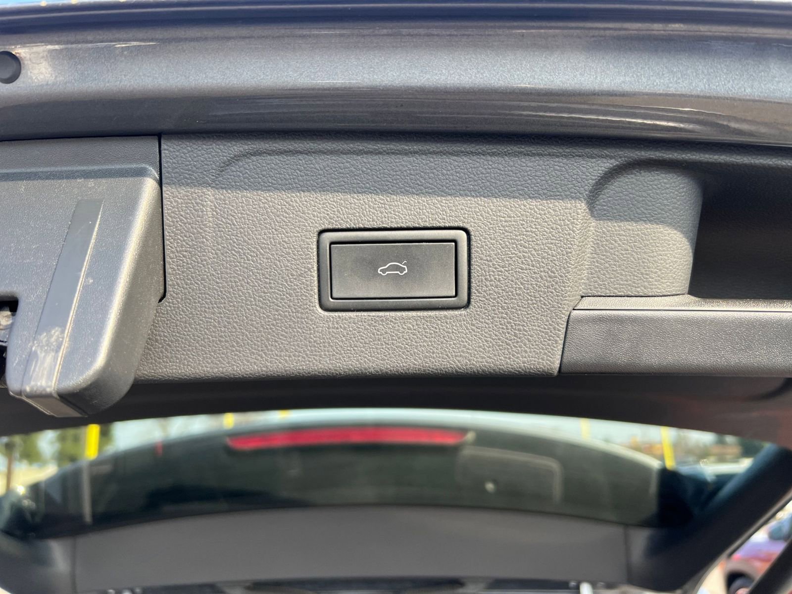 Thumbnail: 2024 Volkswagen Atlas - 23