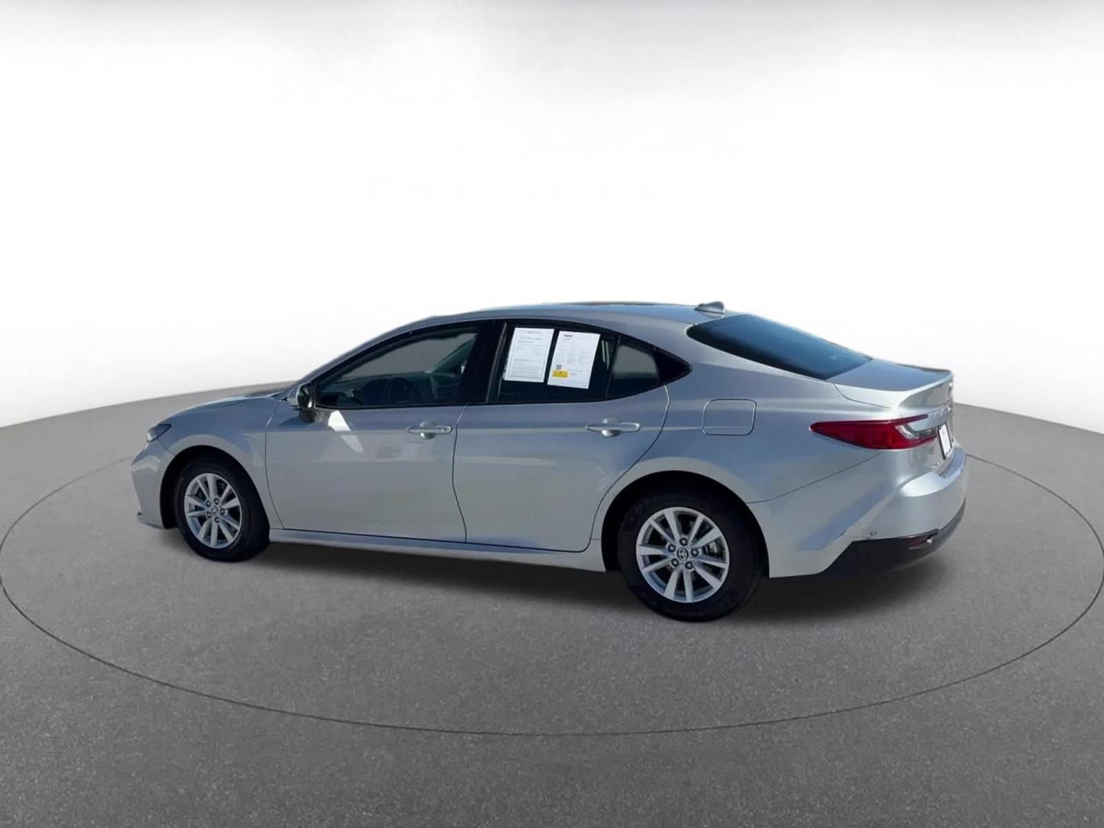 Thumbnail: 2025 Toyota Camry - 10