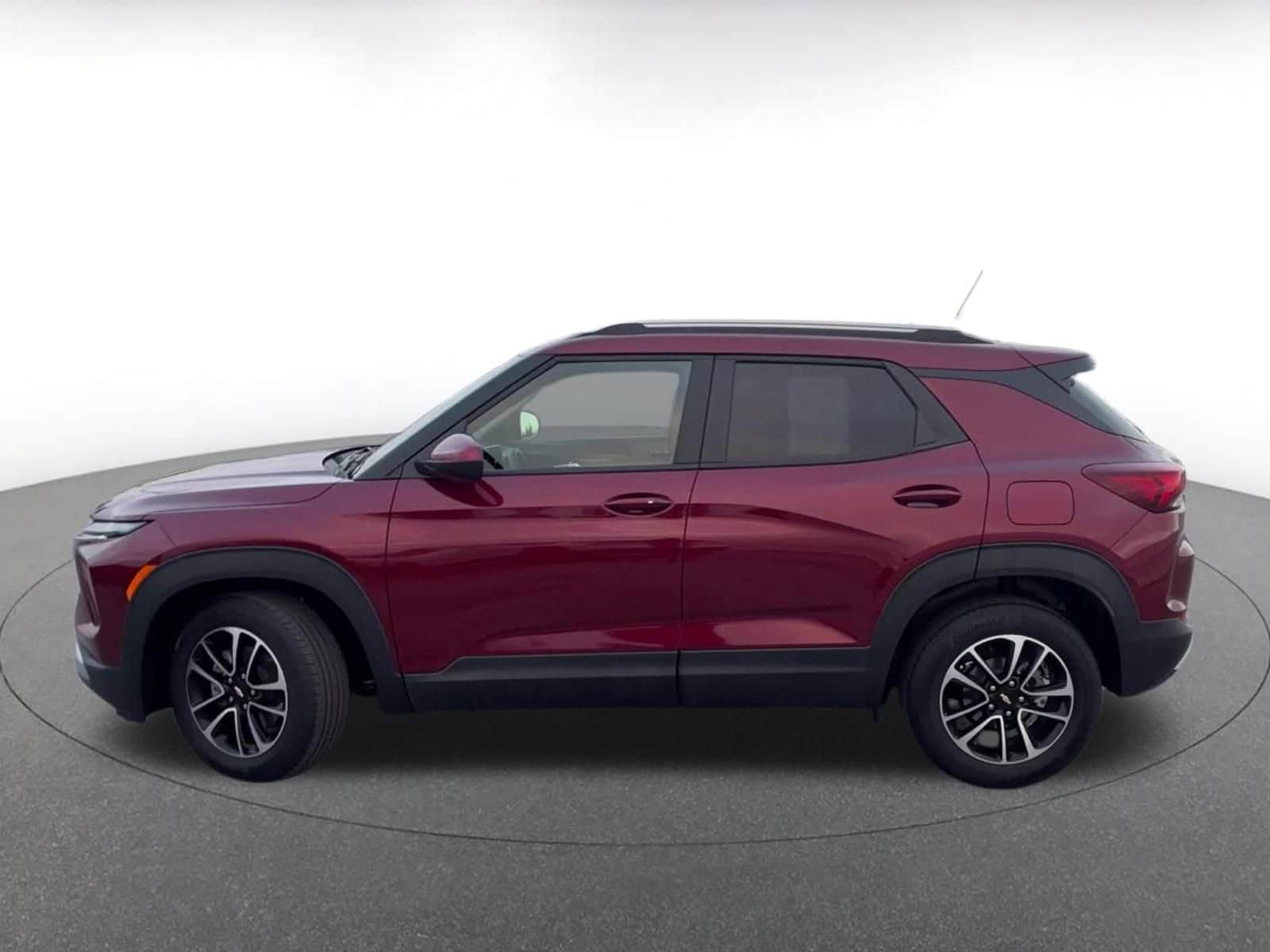 Thumbnail: 2025 Chevrolet TrailBlazer - 9