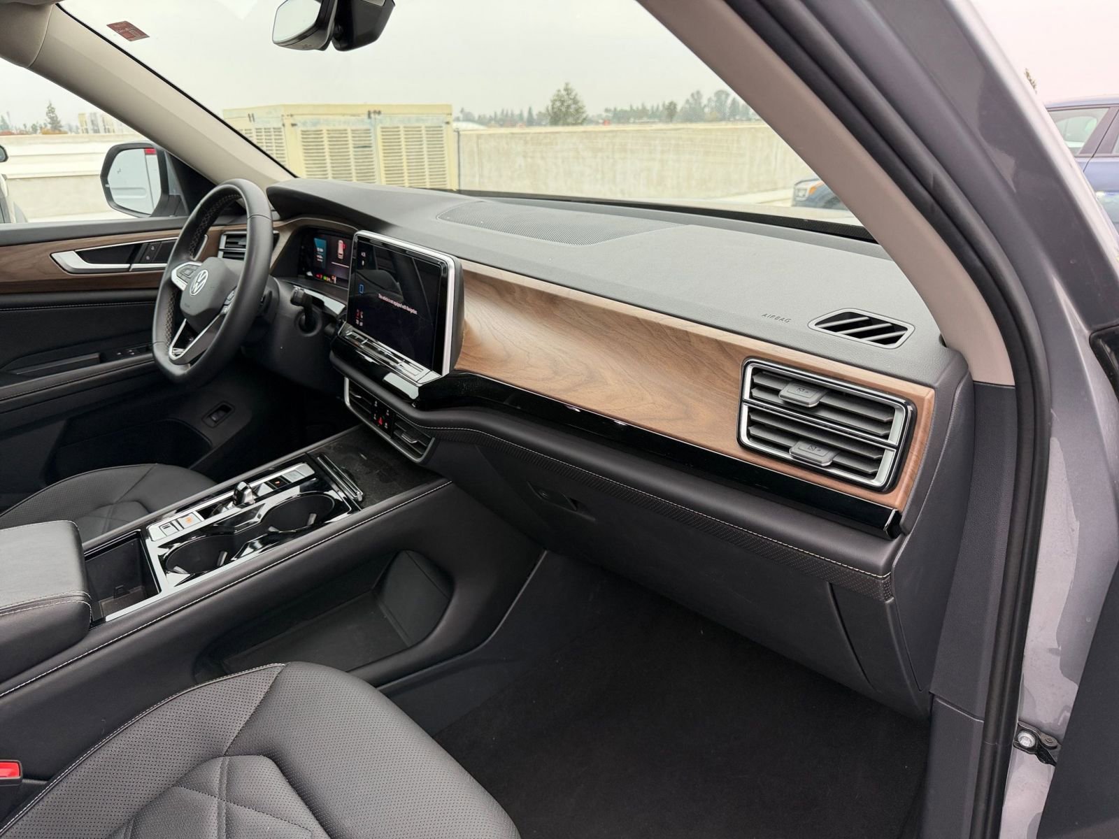 Thumbnail: 2024 Volkswagen Atlas - 35