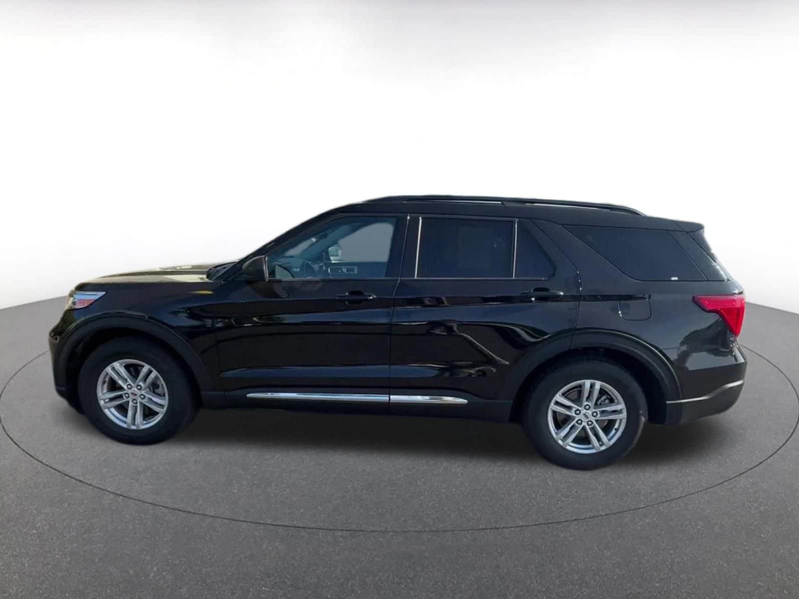 Thumbnail: 2024 Ford Explorer - 8