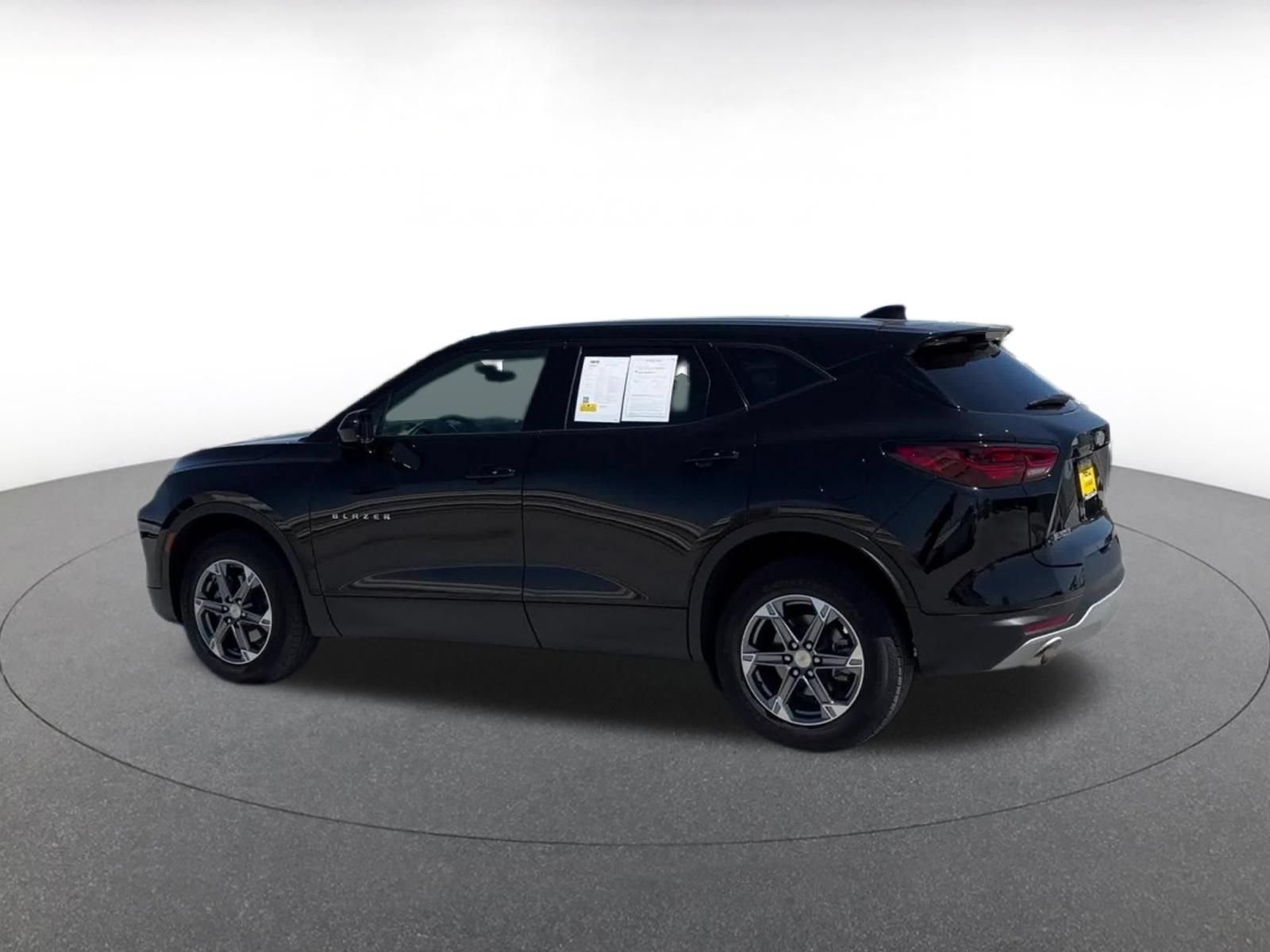Thumbnail: 2026 Chevrolet Blazer - 10
