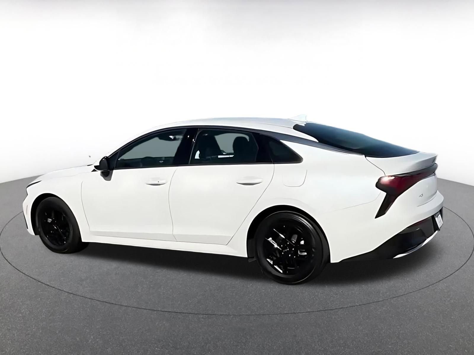 Thumbnail: 2025 Kia K5 - 11