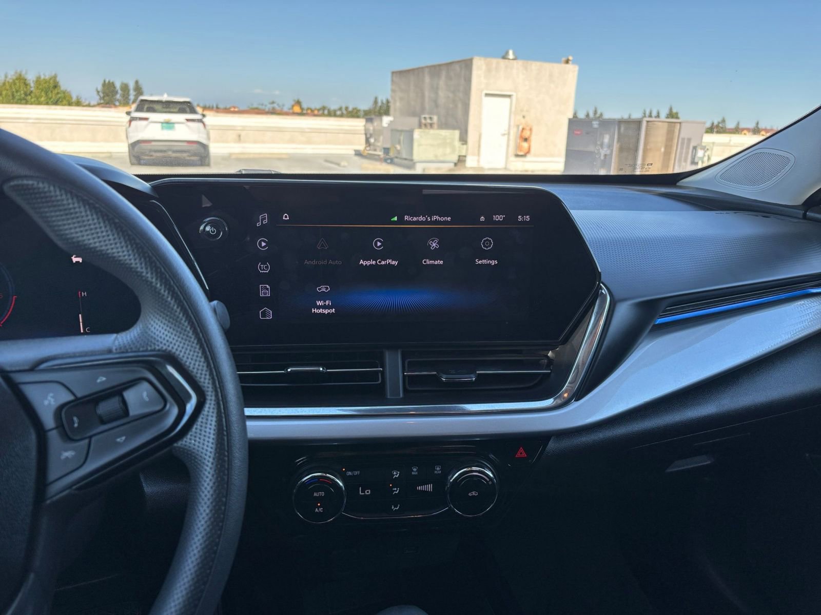 Thumbnail: 2025 Chevrolet Trax - 17