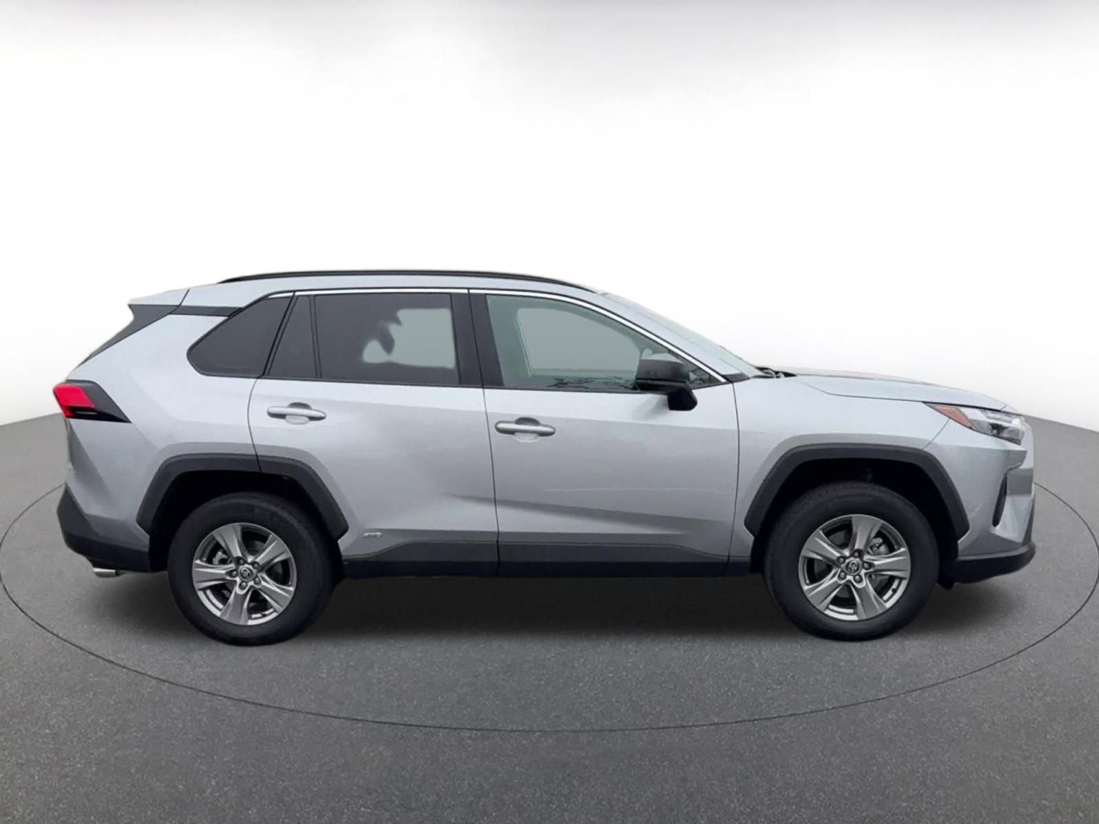 Thumbnail: 2025 Toyota RAV4 - 16