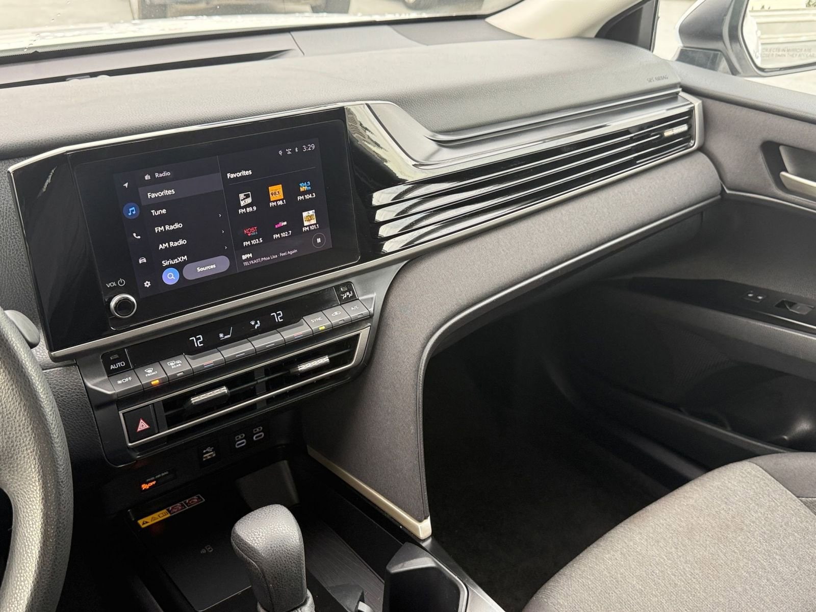 Thumbnail: 2025 Toyota Camry - 33