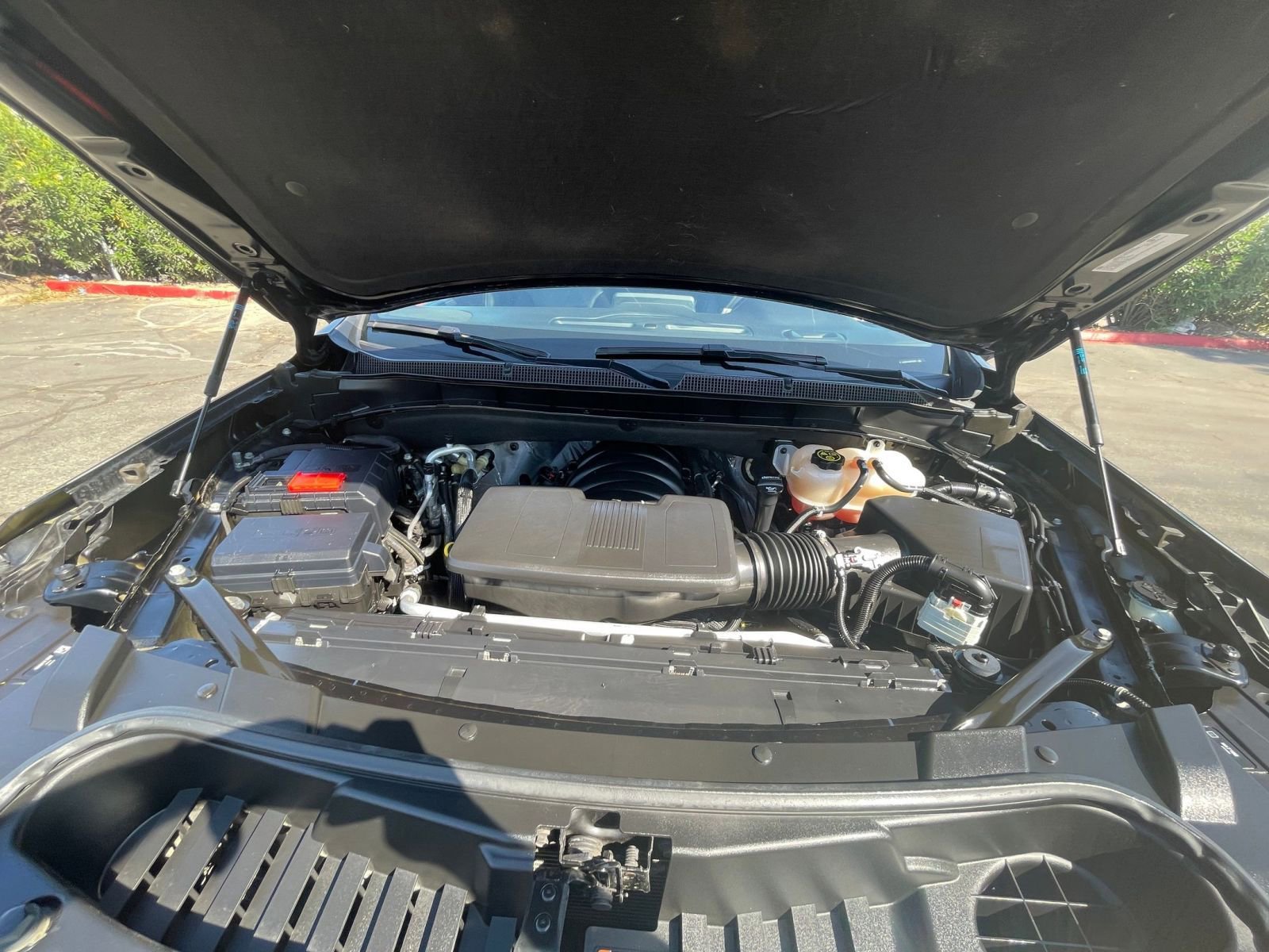 Thumbnail: 2023 Chevrolet Tahoe - 35