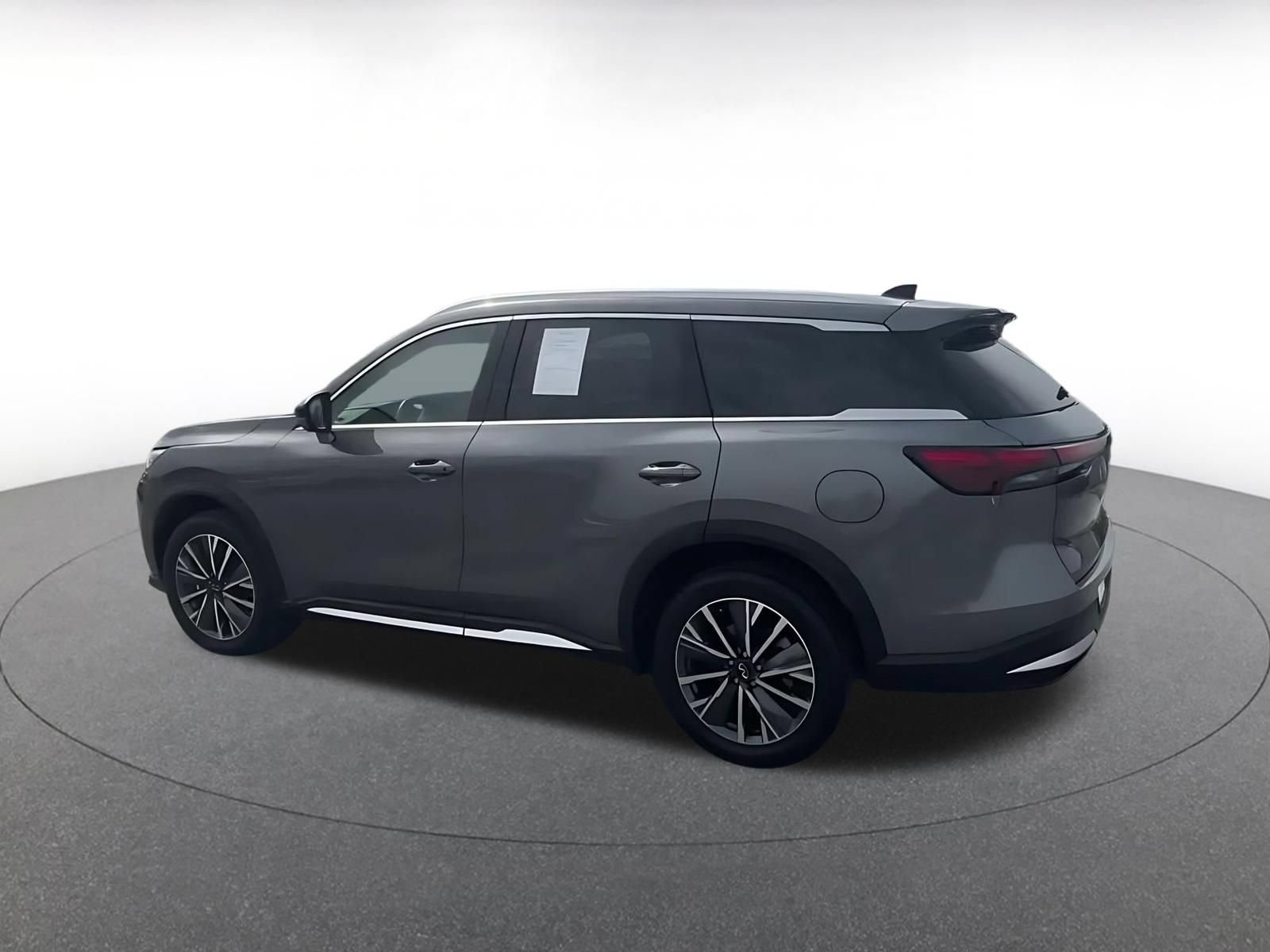 Thumbnail: 2026 INFINITI QX60 - 8