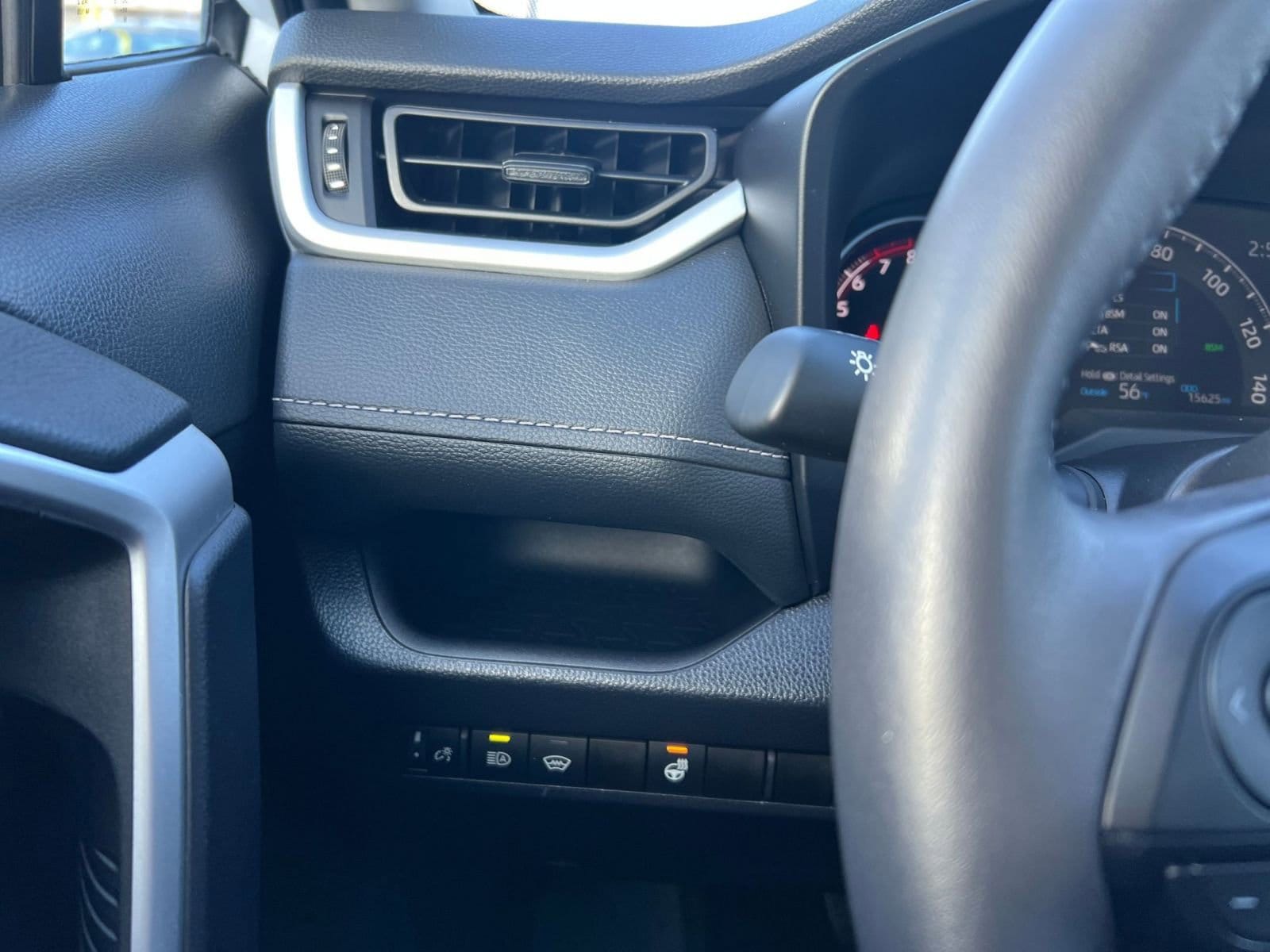 Thumbnail: 2025 Toyota RAV4 - 34