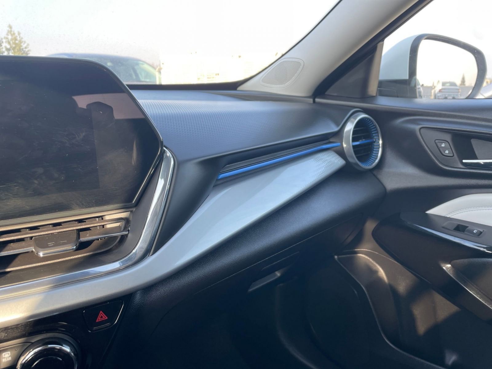 Thumbnail: 2025 Chevrolet Trax - 33