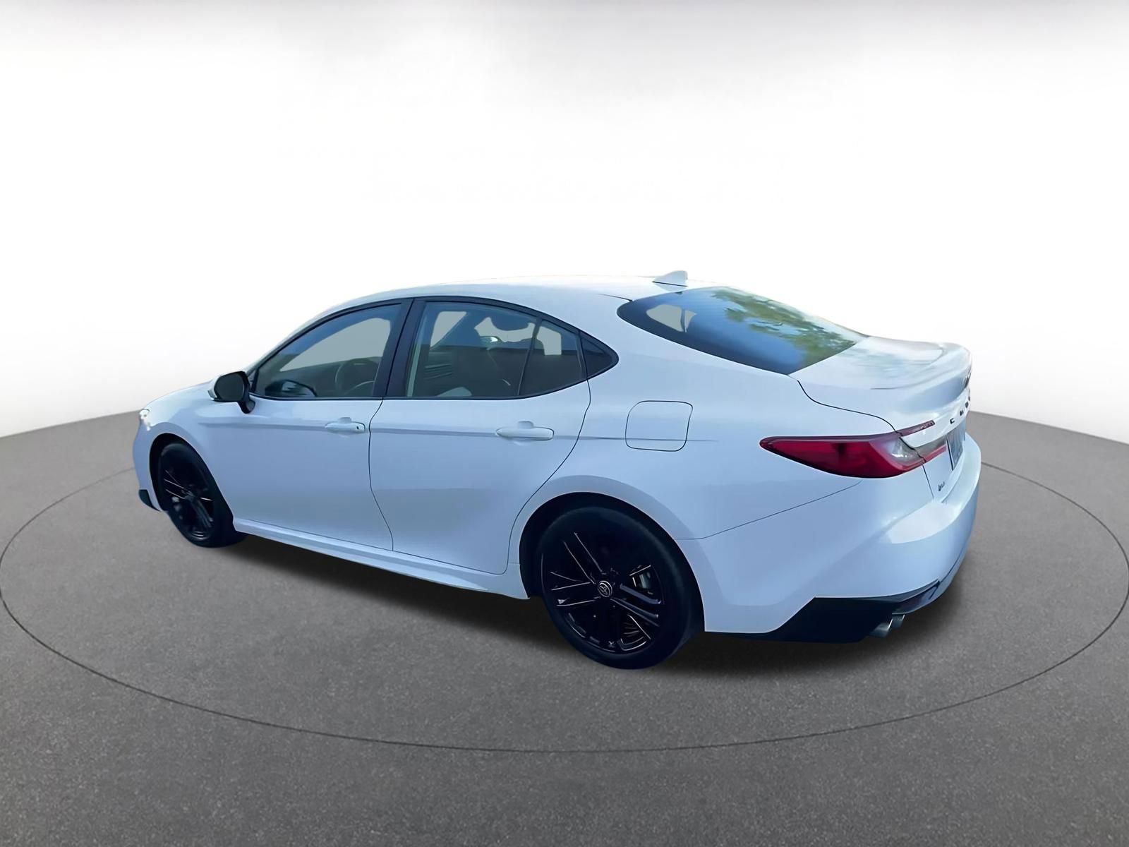 Thumbnail: 2025 Toyota Camry - 10