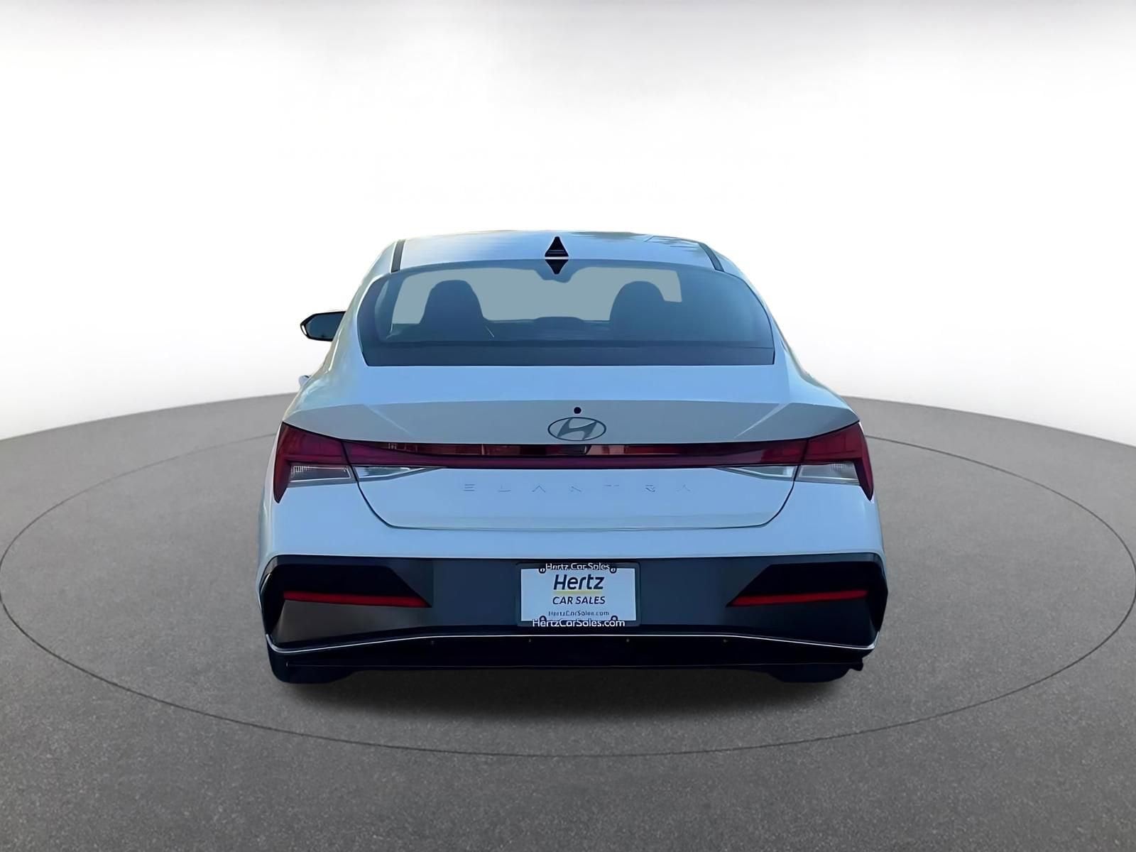 Thumbnail: 2025 Hyundai Elantra - 12