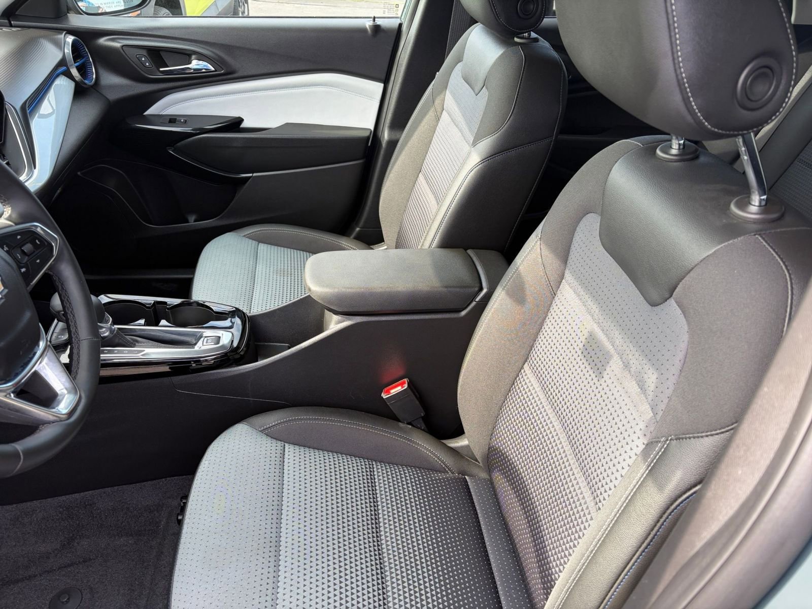 Thumbnail: 2025 Chevrolet Trax - 24