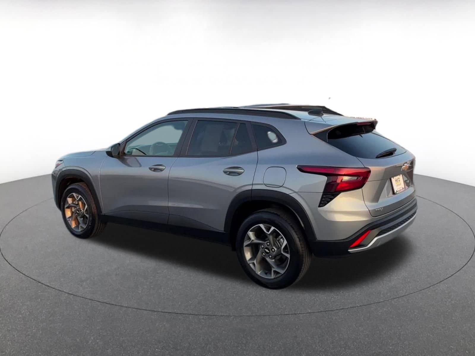 Thumbnail: 2025 Chevrolet Trax - 10