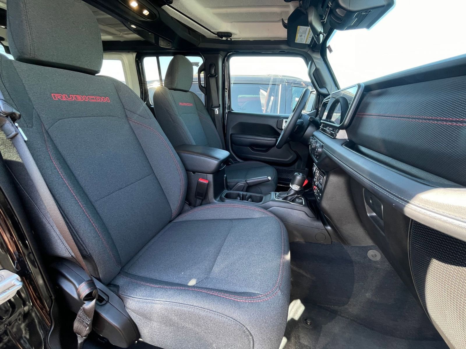 Thumbnail: 2025 Jeep Wrangler - 35