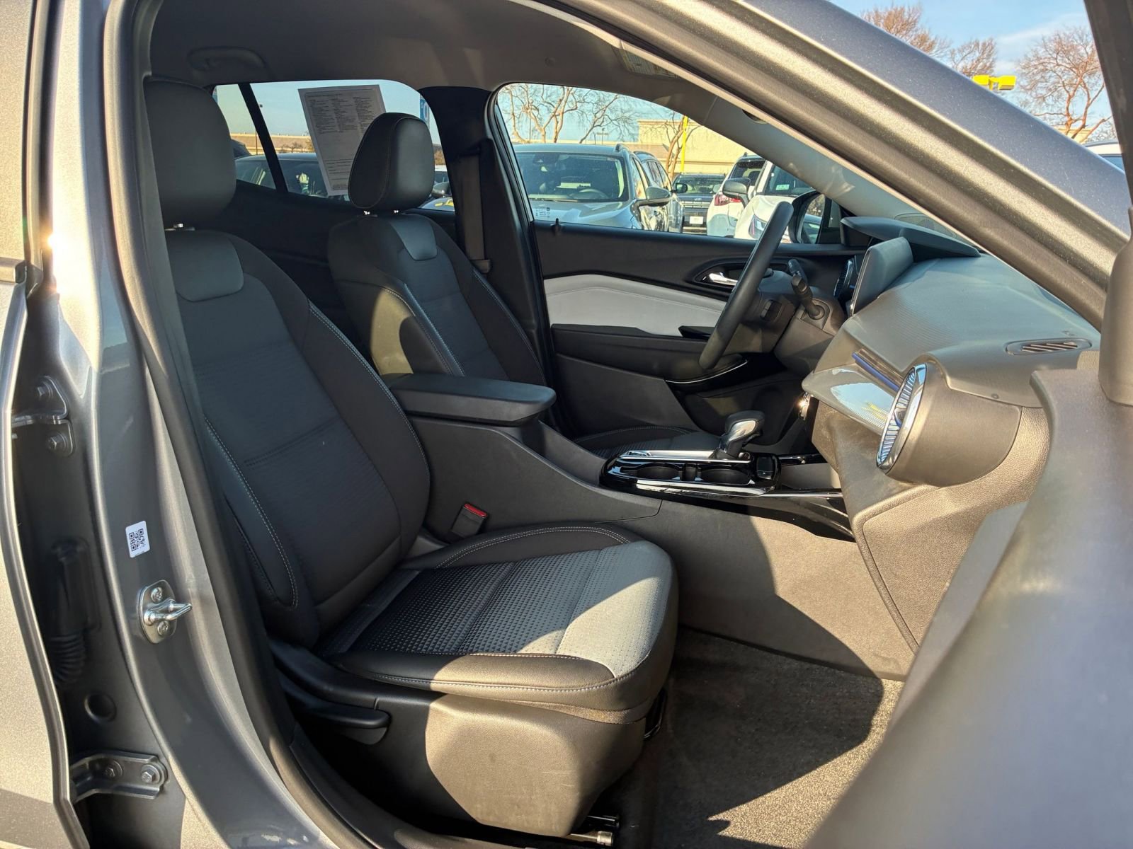 Thumbnail: 2025 Chevrolet Trax - 34