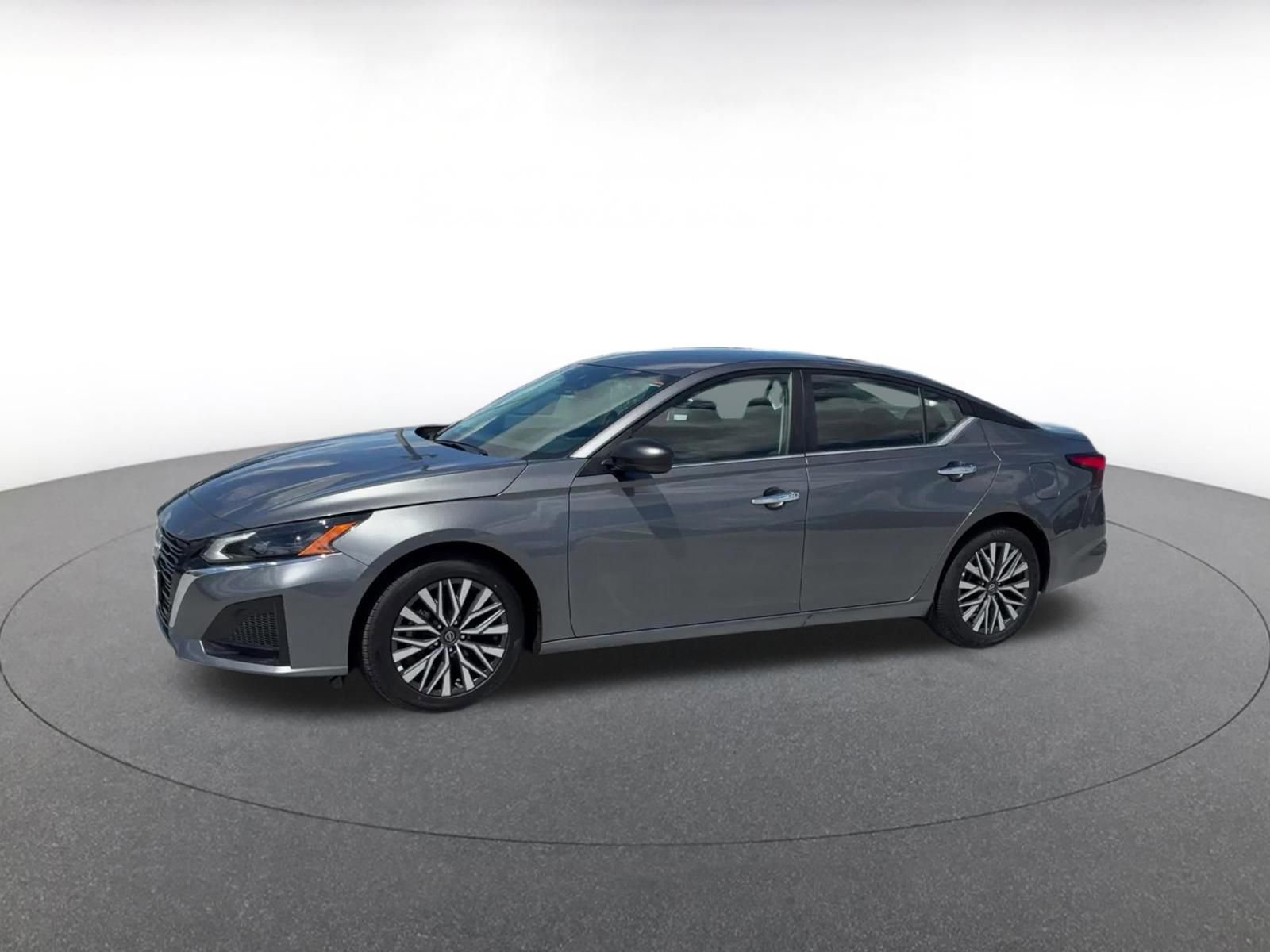 Thumbnail: 2025 Nissan Altima - 8