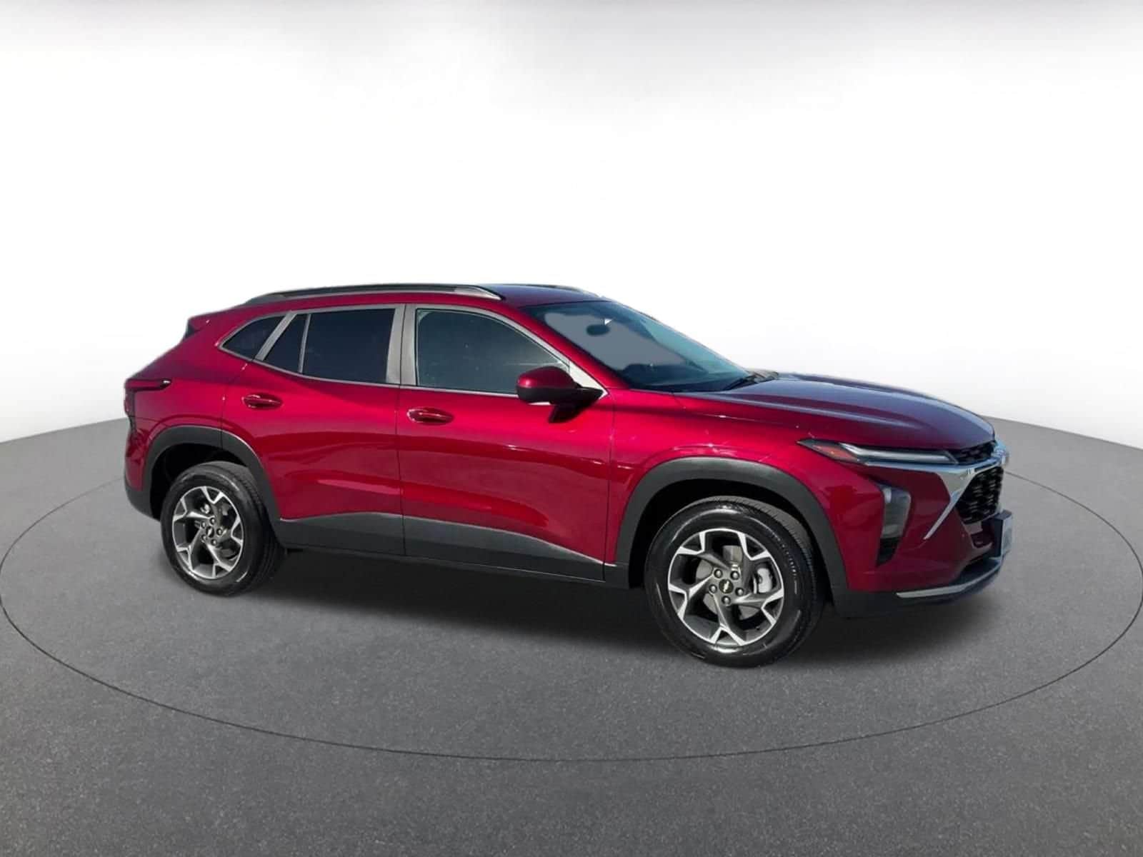 Thumbnail: 2025 Chevrolet Trax - 2