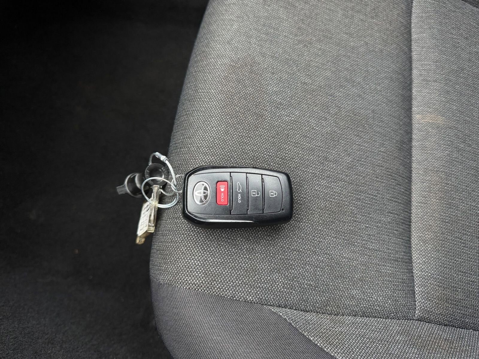 Thumbnail: 2025 Toyota Camry - 22