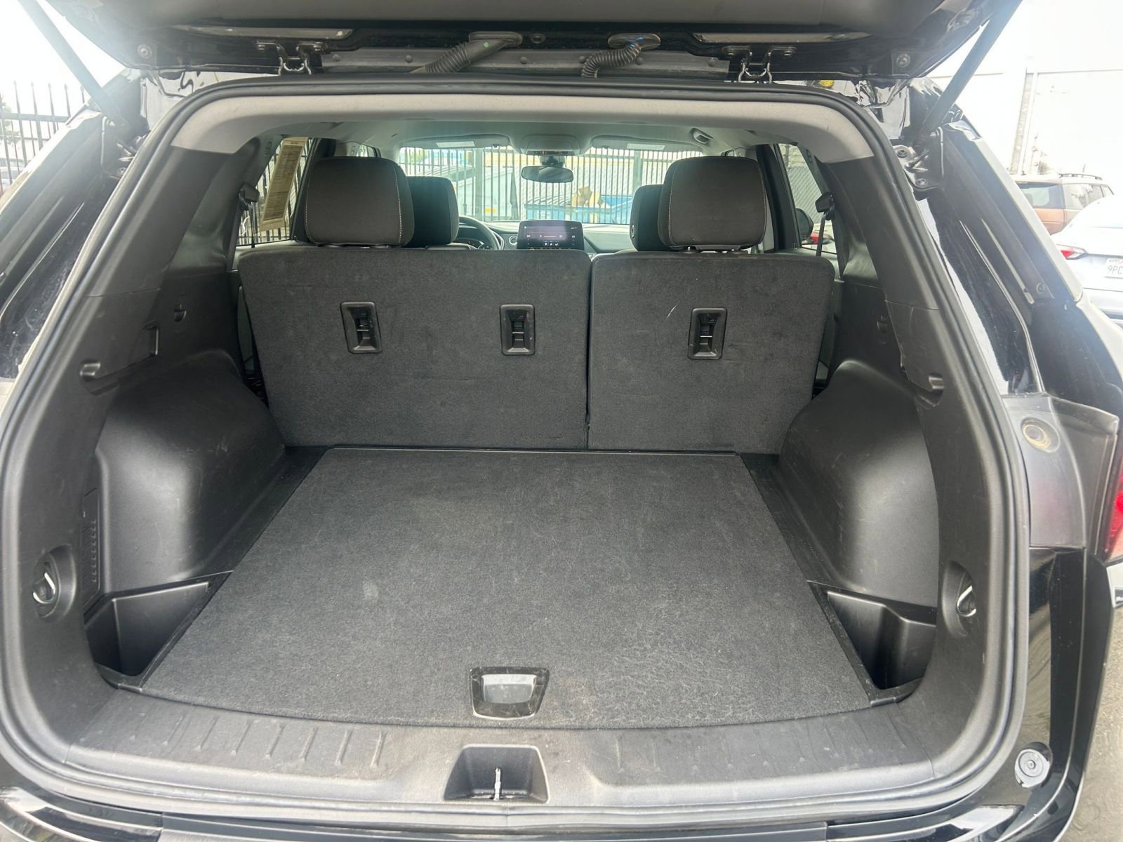 Thumbnail: 2025 Chevrolet Blazer - 32