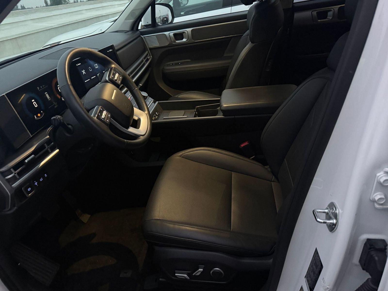 Thumbnail: 2025 Hyundai Santa Fe - 25