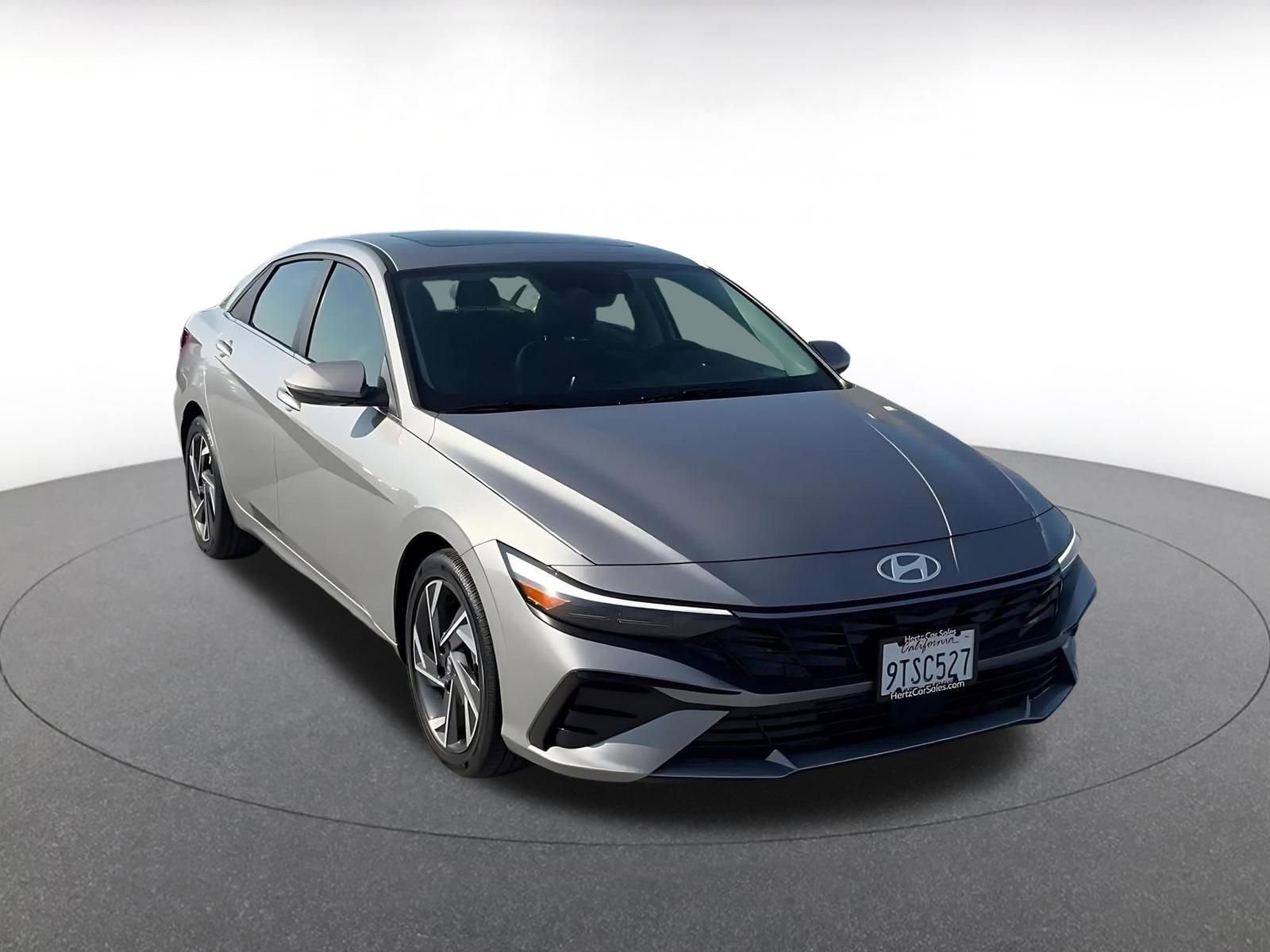 Thumbnail: 2025 Hyundai Elantra - 3