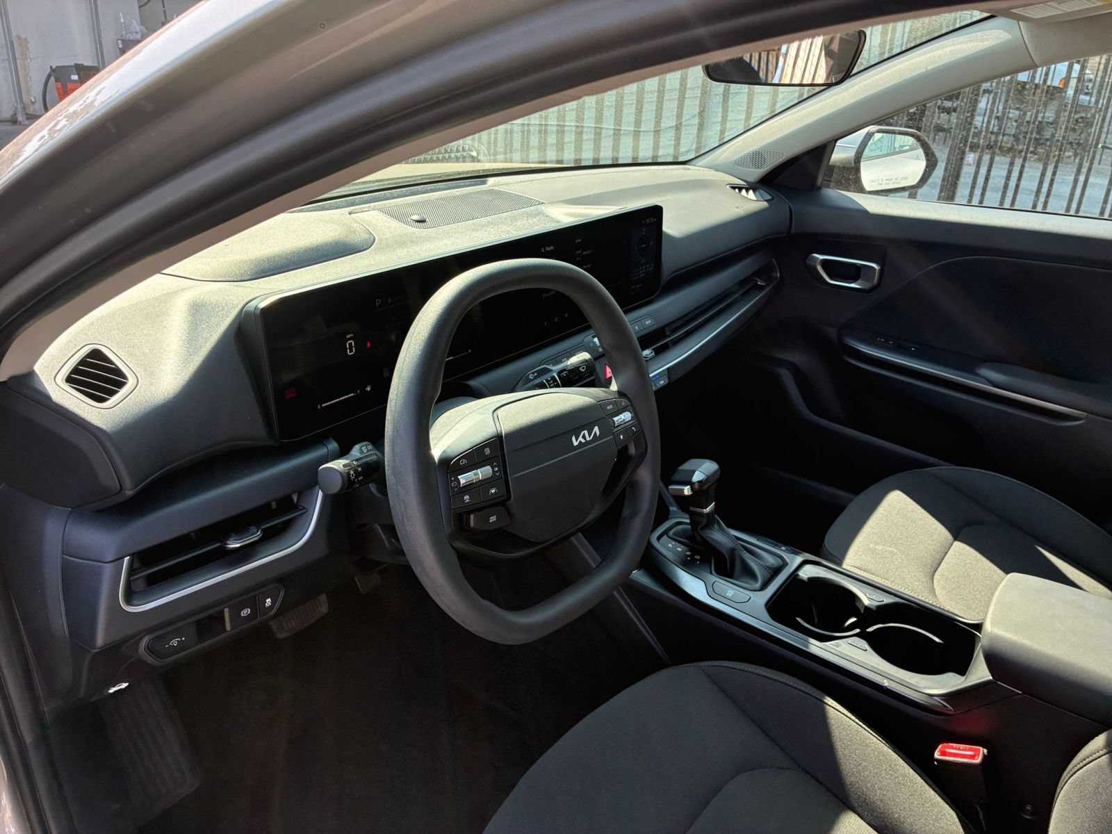 Thumbnail: 2026 Kia K4 - 32