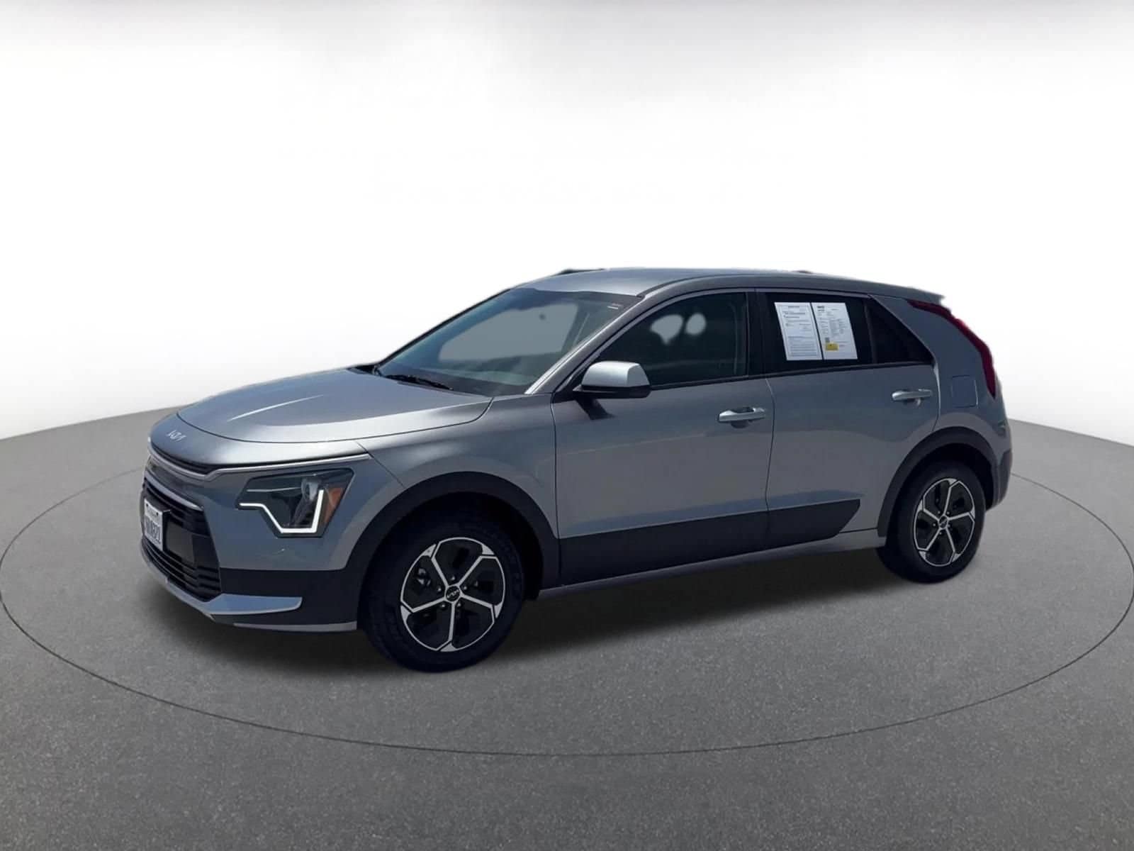 Thumbnail: 2026 Kia Niro - 8